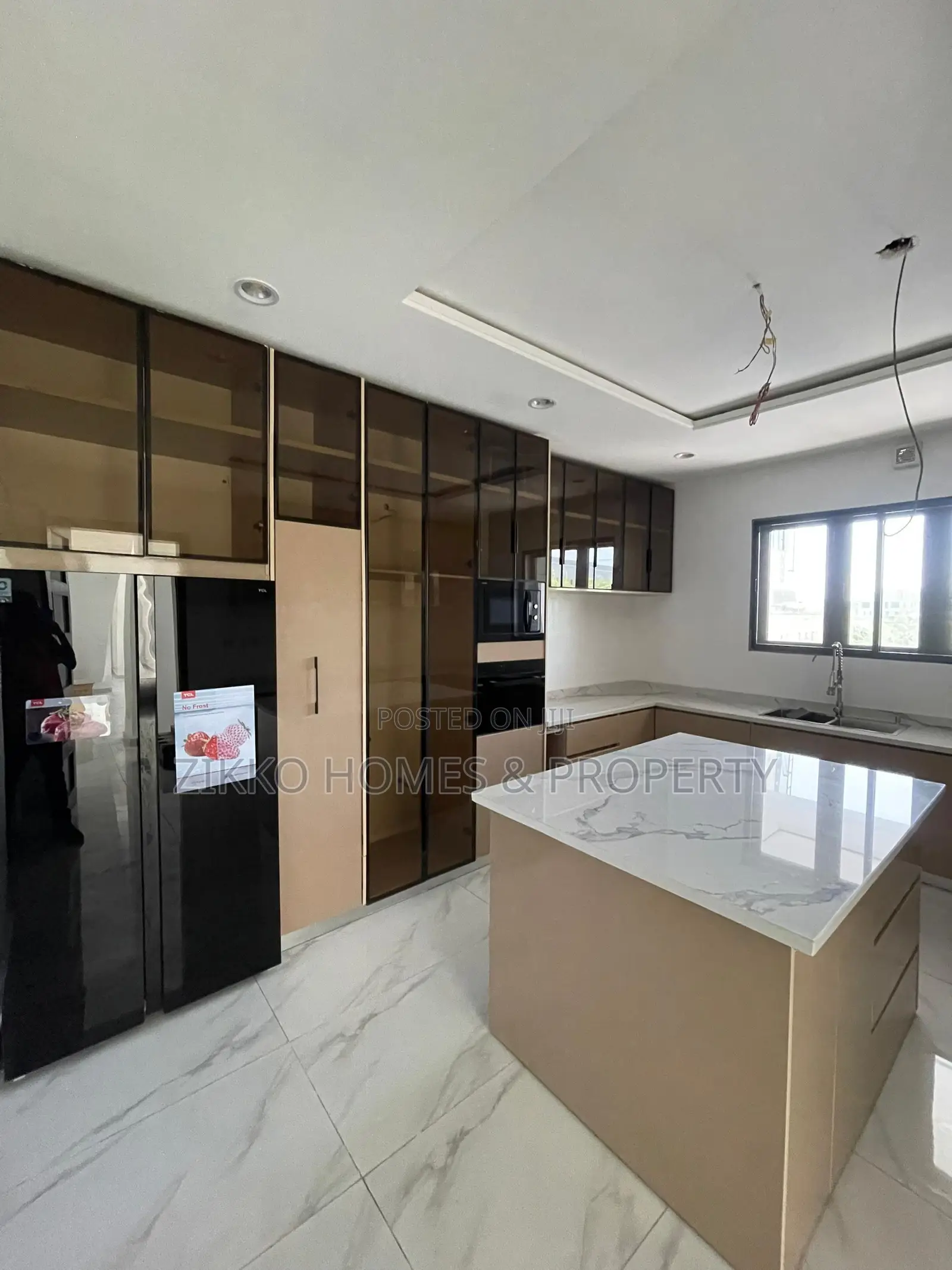 Furnished 5bdrm Duplex in Ikate for sale