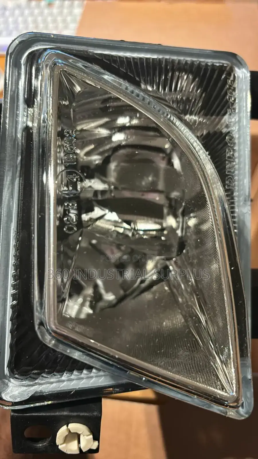 Genuine Tp Fog Lamp 442-2018l-Ue