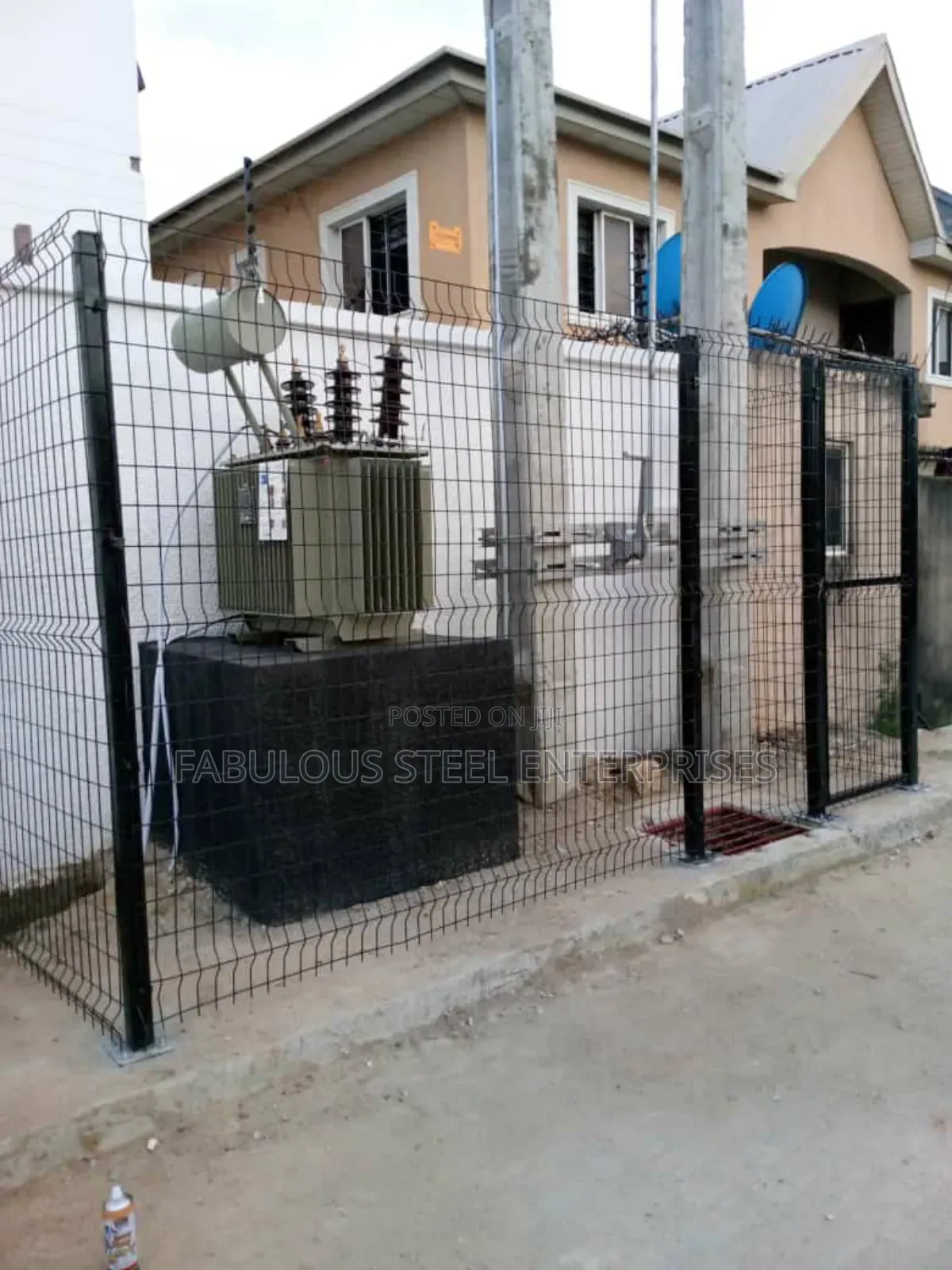 Wire Mesh 2 X 4 Black Colour 2.4 Meter