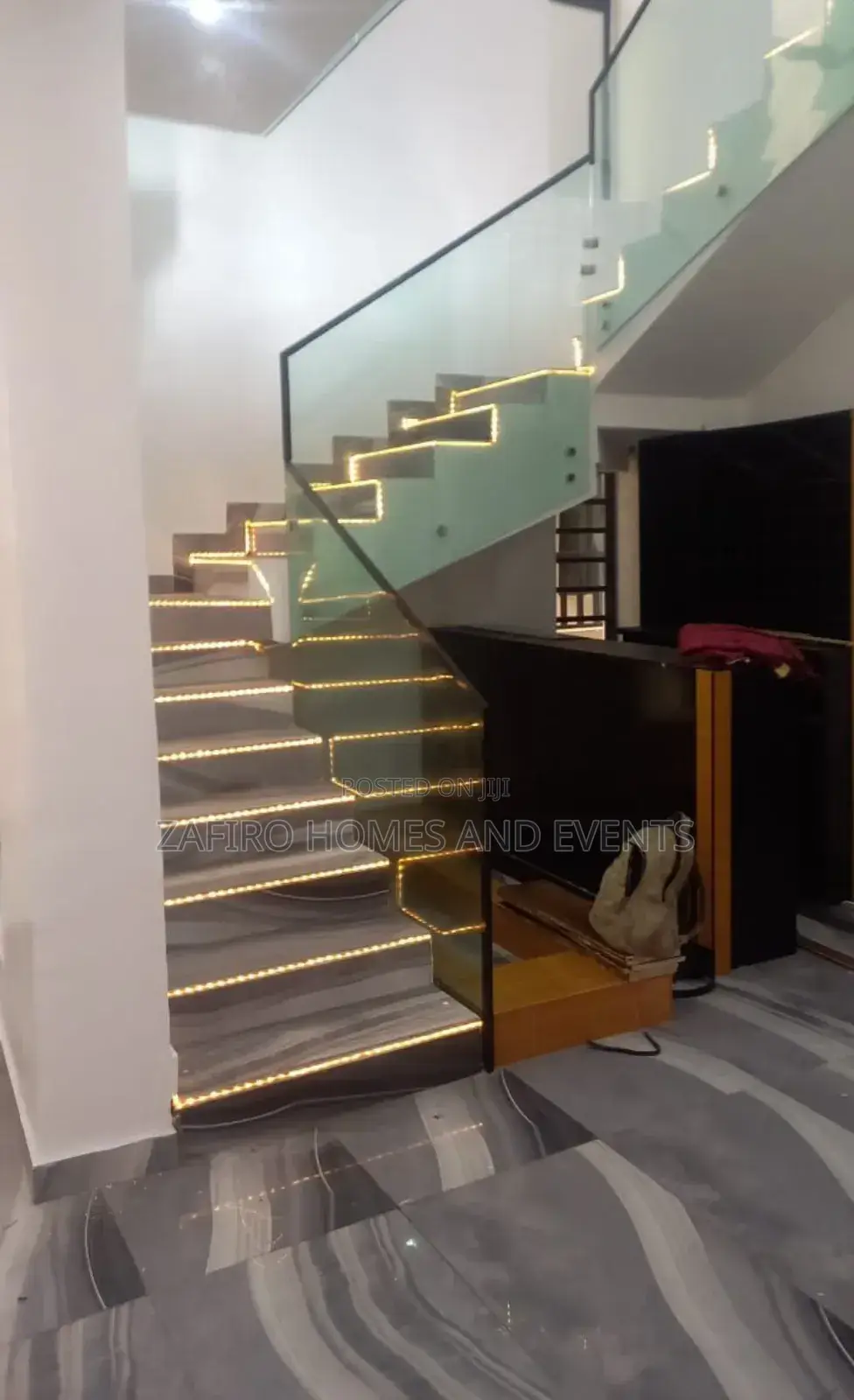 5bdrm Duplex in Golf Club Onireke for sale