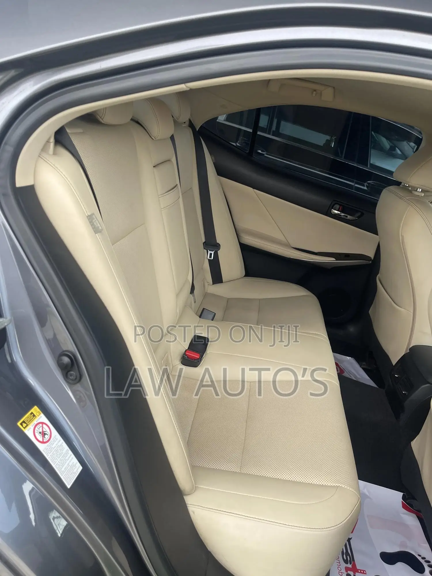 Lexus IS 300 AWD 2017 Gray