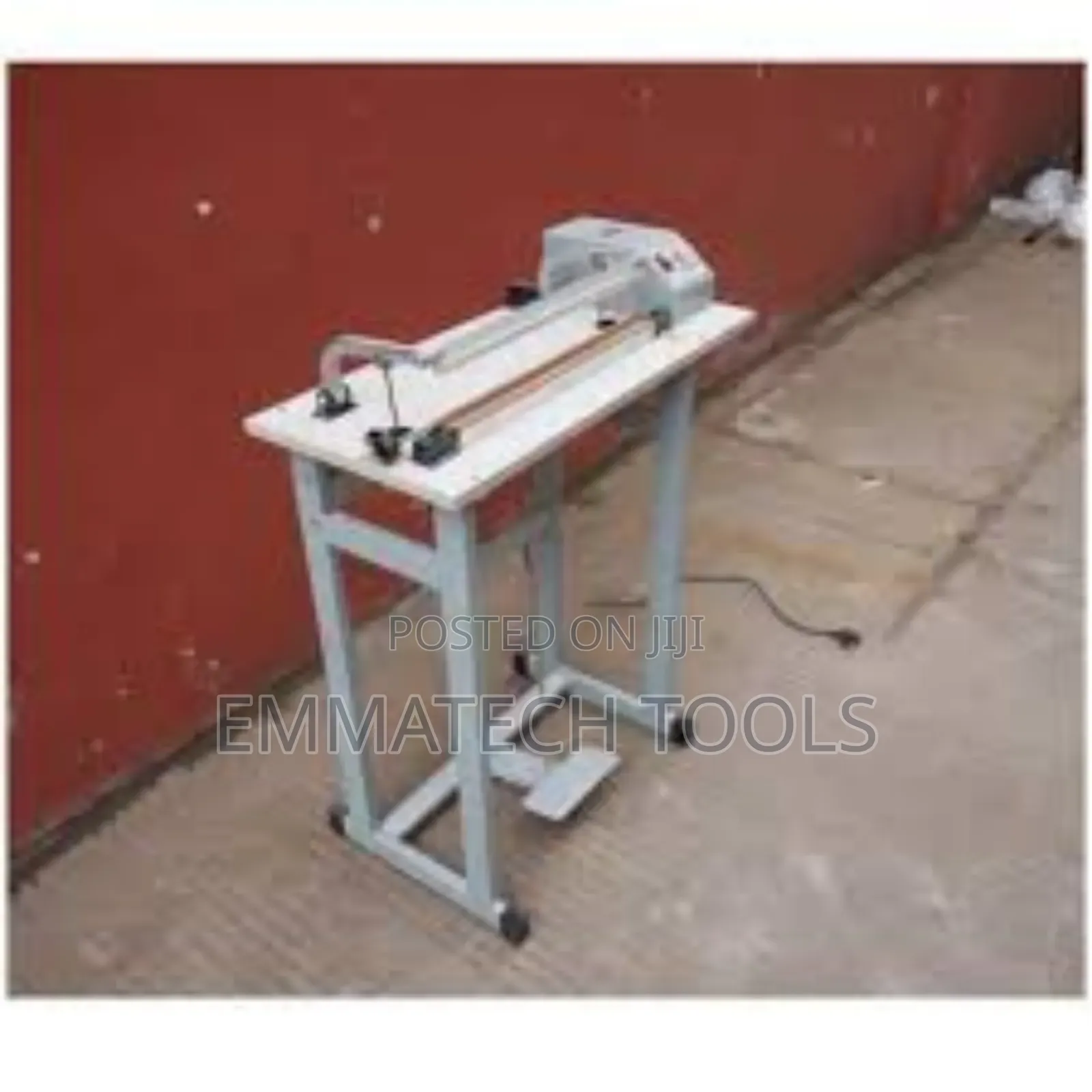 Padal Sealing Machine