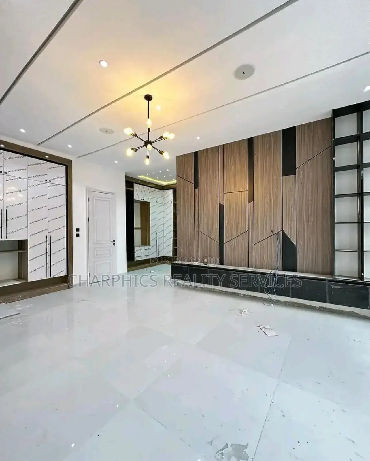 5bdrm Duplex in Ikota for sale