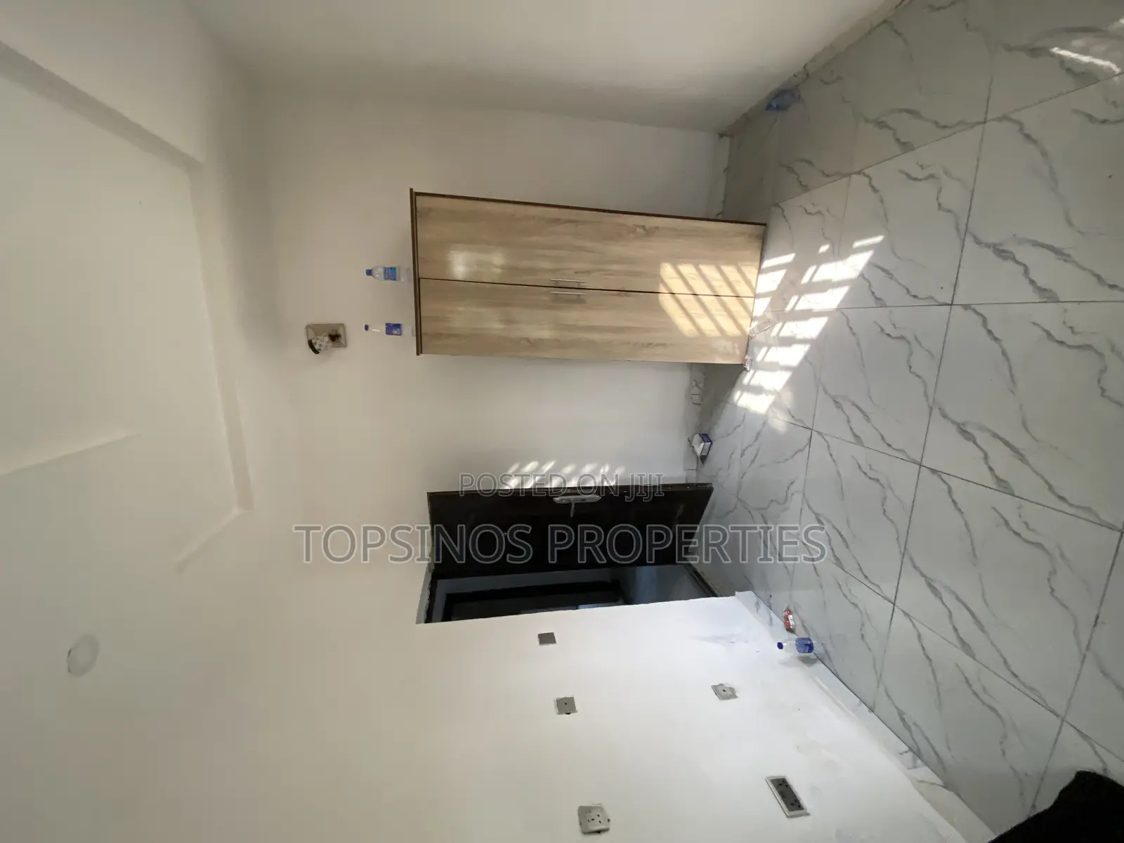 2bdrm Block of Flats in Dawaki for rent