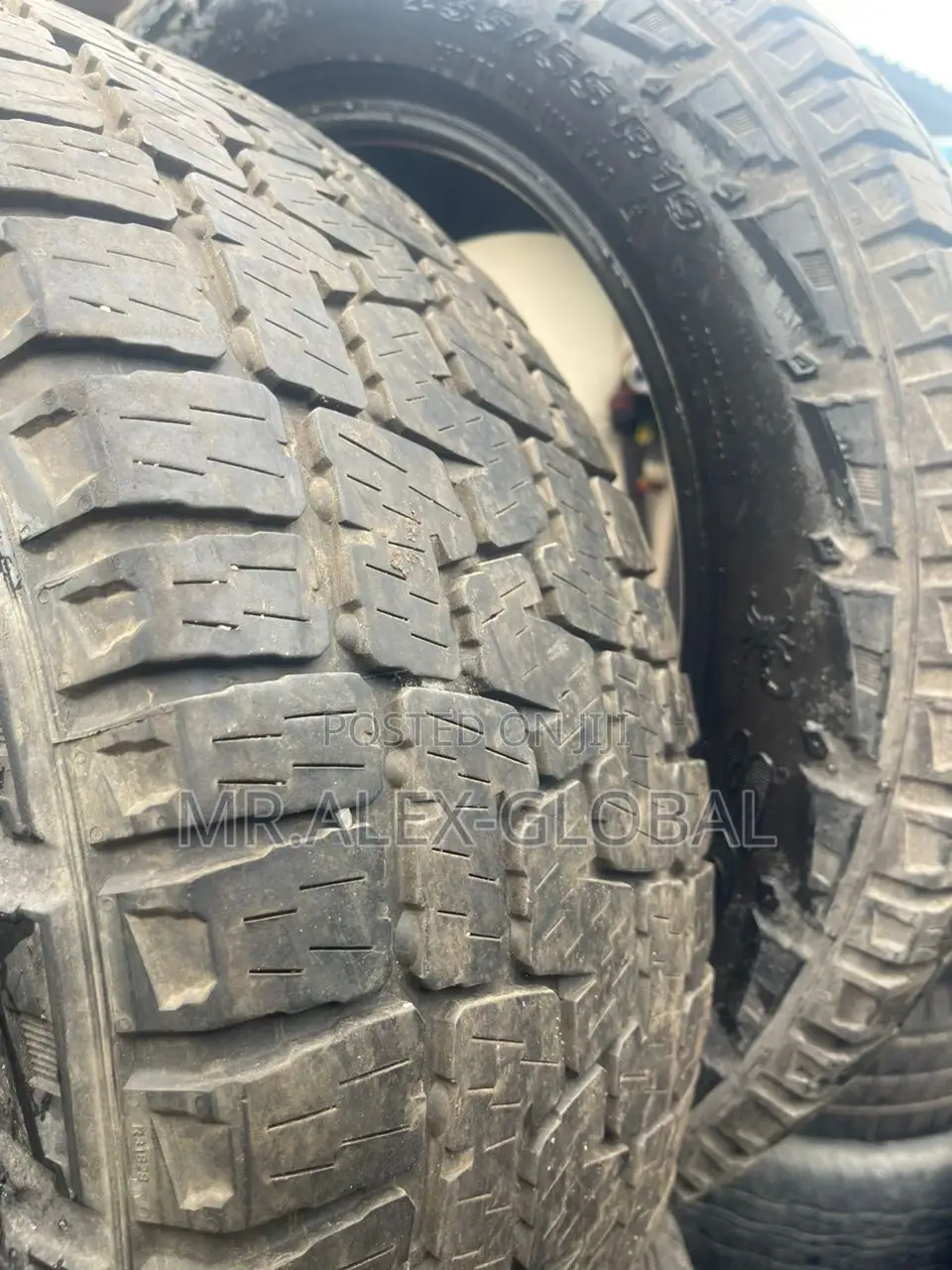 255/55/19 Off-Road Teeth