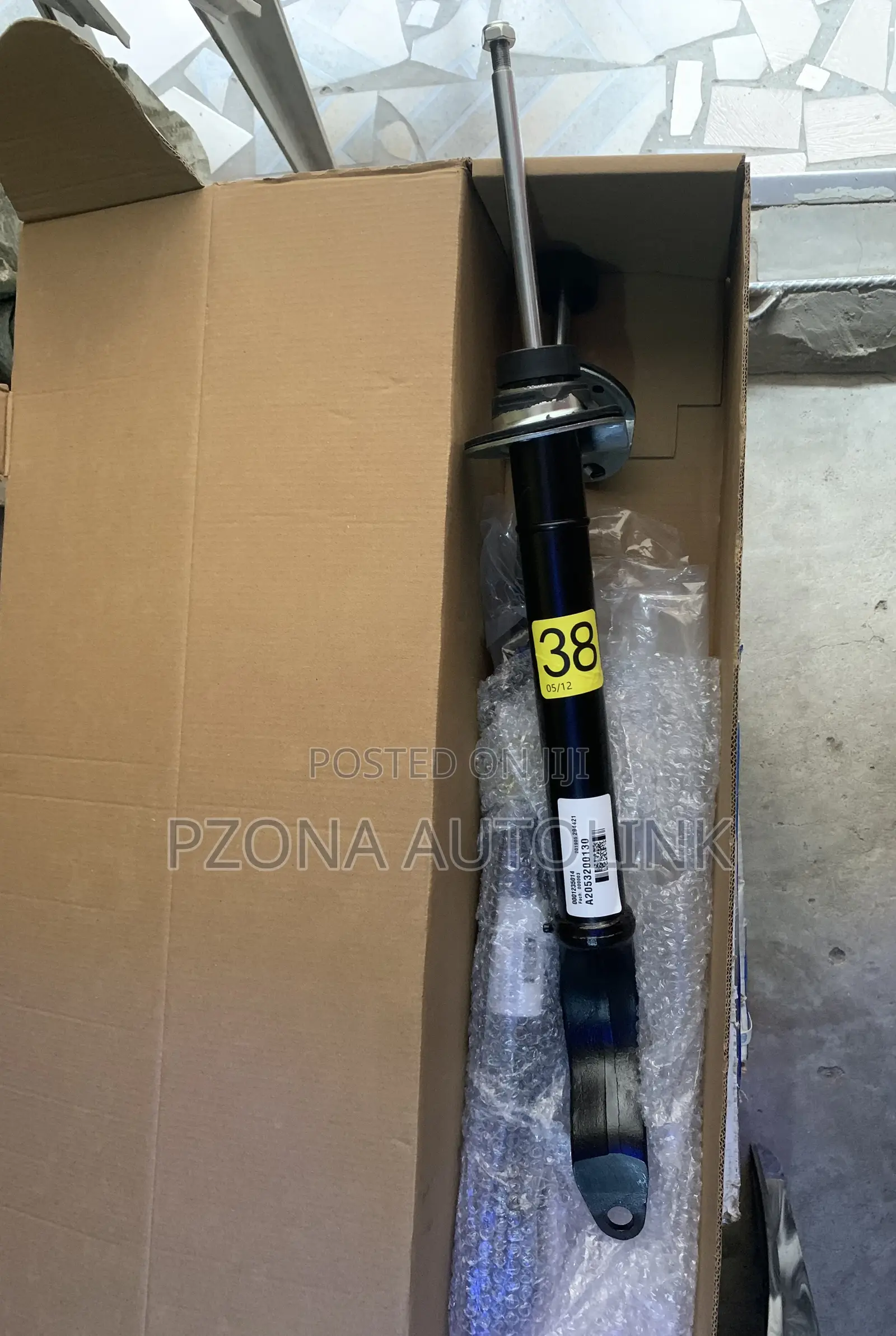 Front Shock Absorber for Mercedes W205 C300 C400 4matic