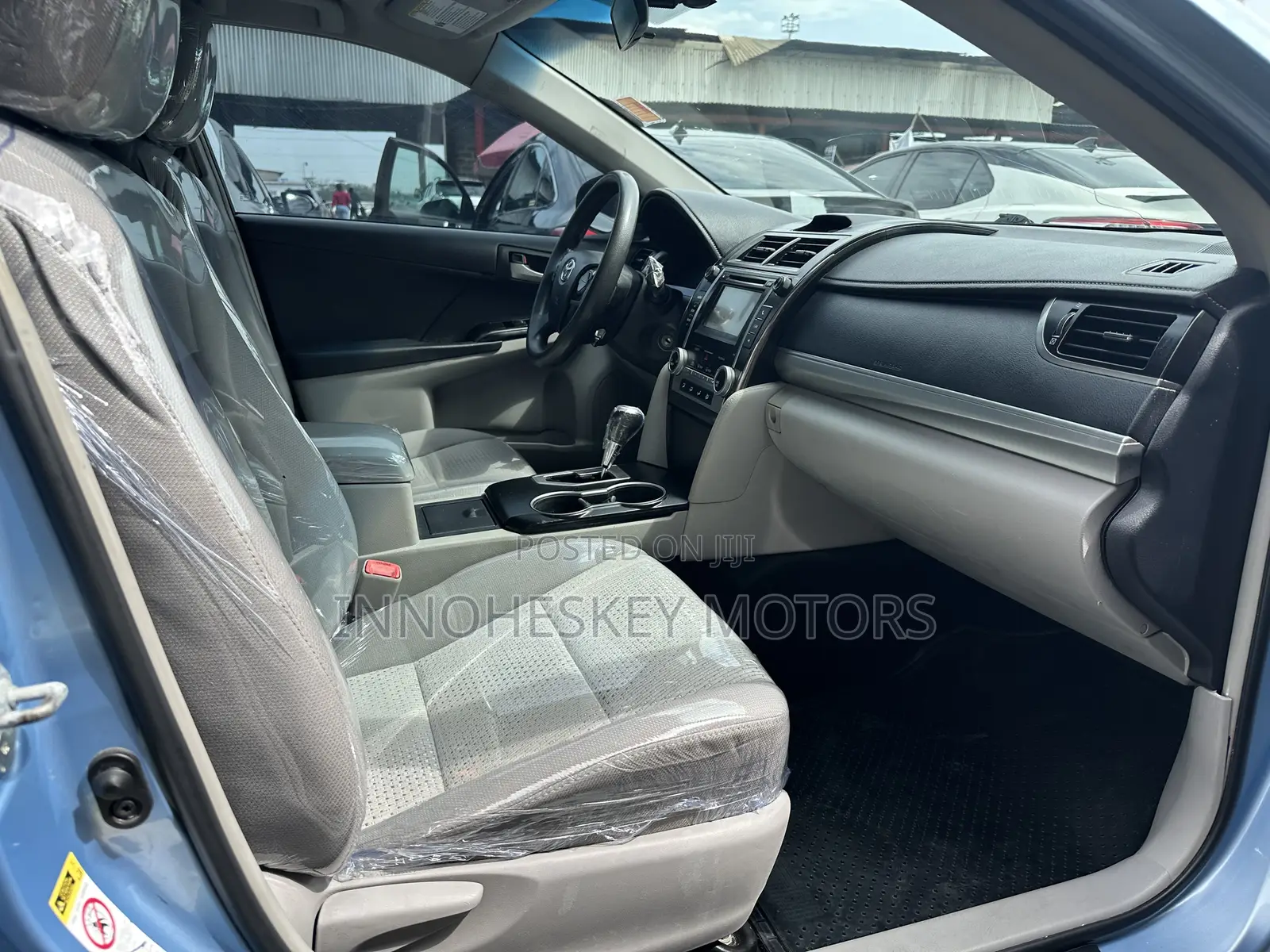 Toyota Camry LE 4dr Sedan (2.5L 4cyl 6A) 2012 Blue
