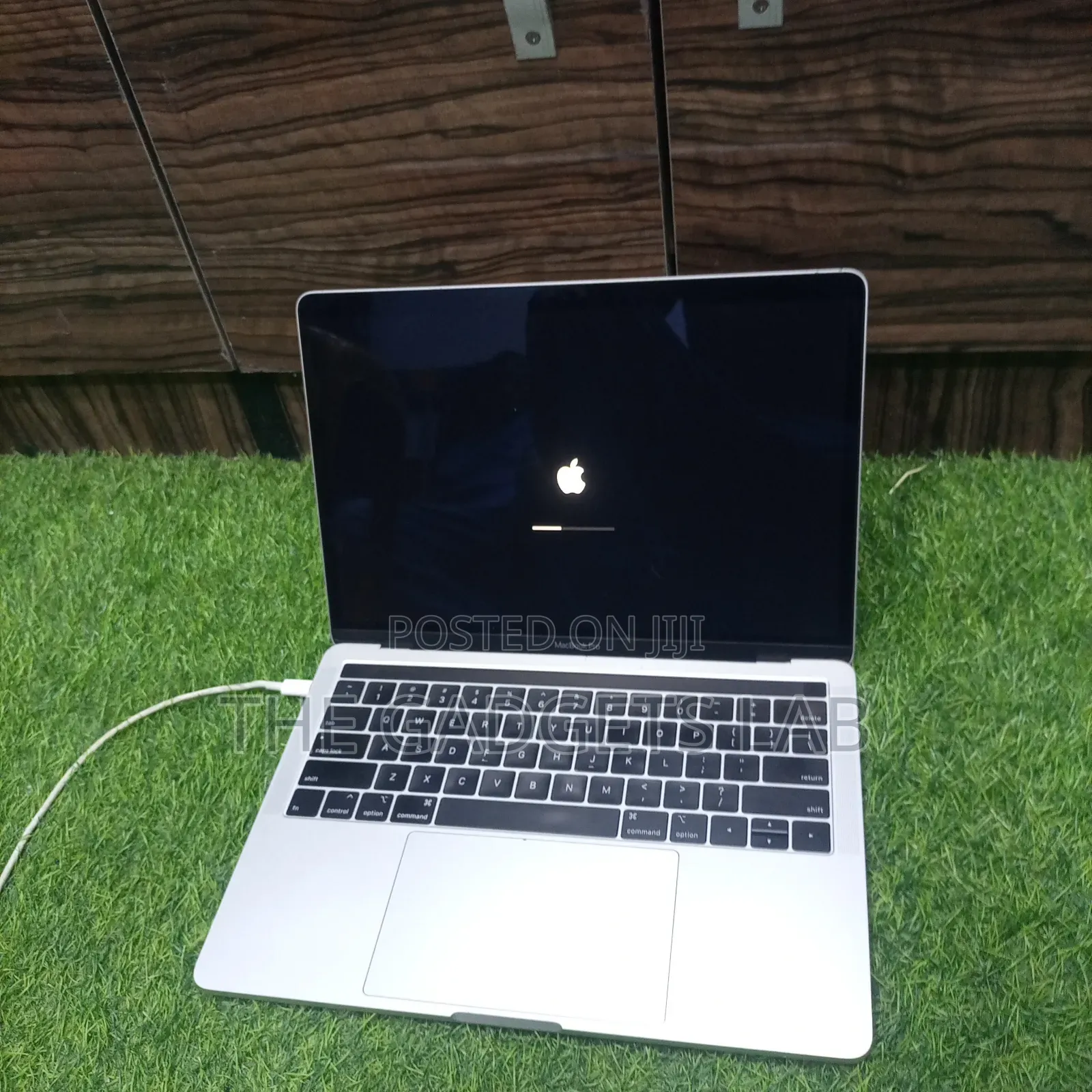 Laptop Apple MacBook Pro 2019 16GB Intel Core i7 SSD 512GB