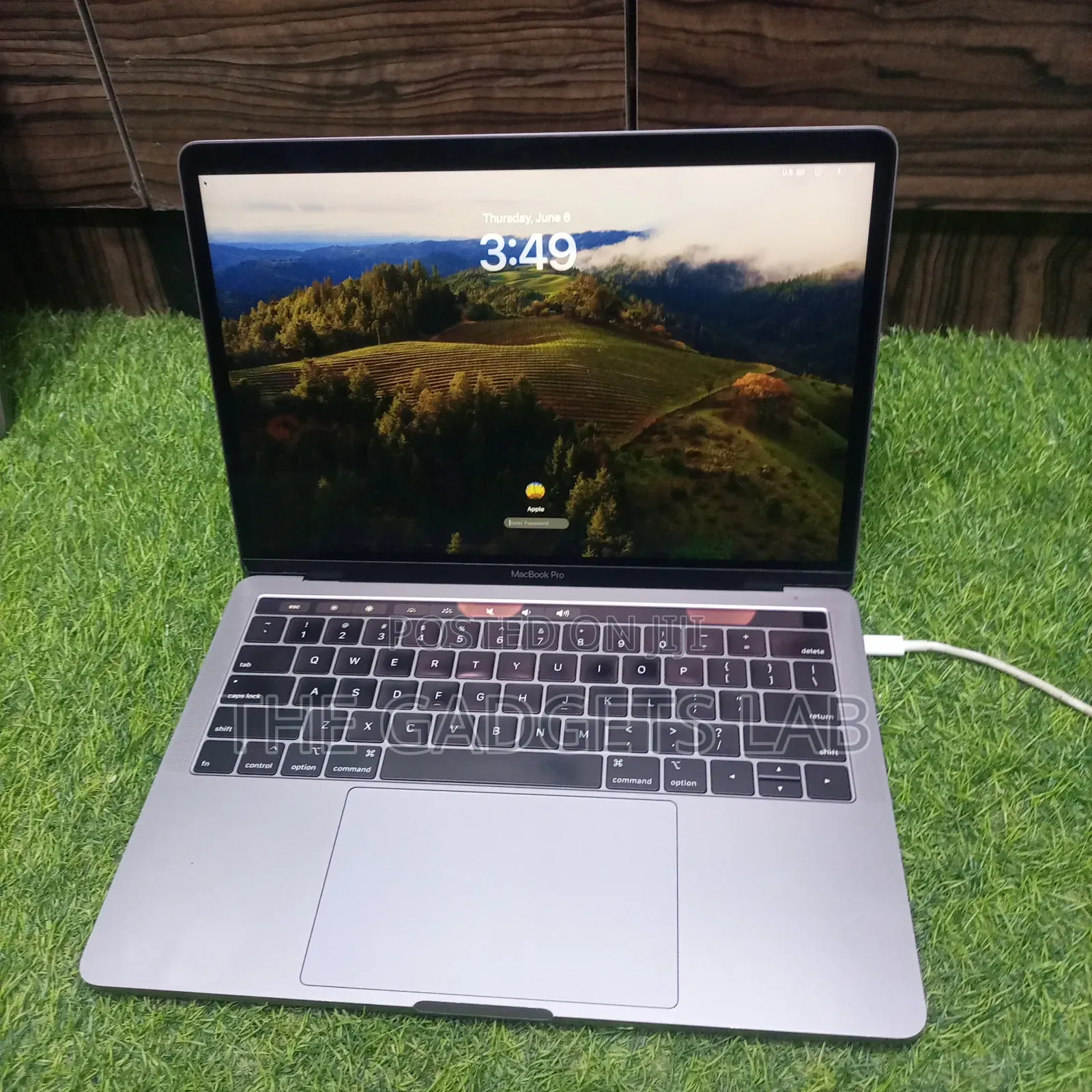 Laptop Apple MacBook Pro 2019 16GB Intel Core i5 SSD 512GB
