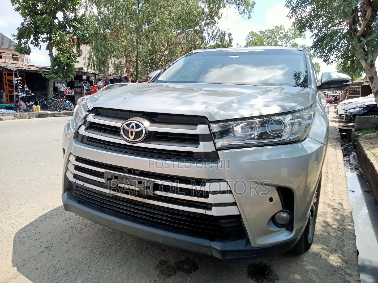 Toyota Highlander XLE V6 4x2 (3.5L 6cyl 6A) 2016 Silver