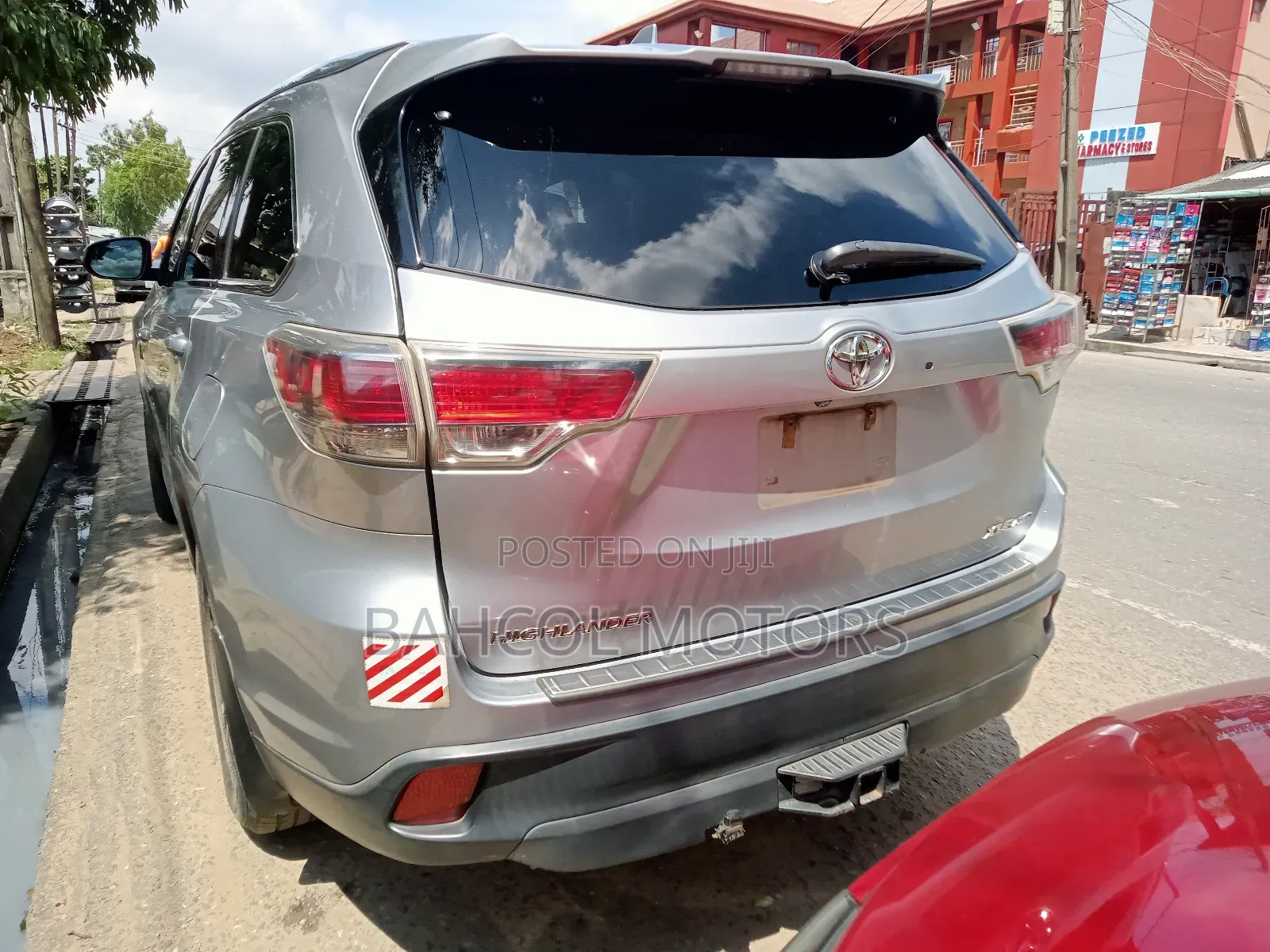 Toyota Highlander XLE V6 4x2 (3.5L 6cyl 6A) 2016 Silver
