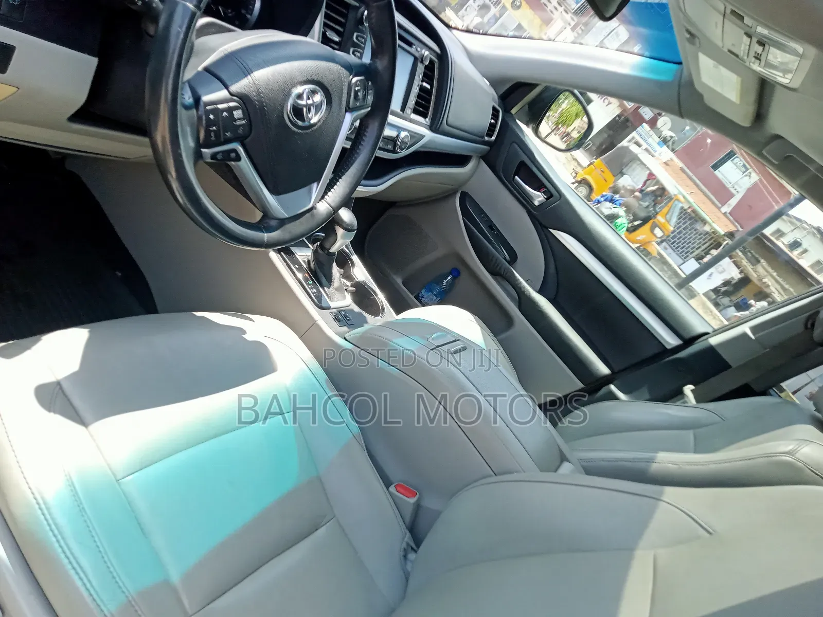Toyota Highlander XLE V6 4x2 (3.5L 6cyl 6A) 2016 Silver
