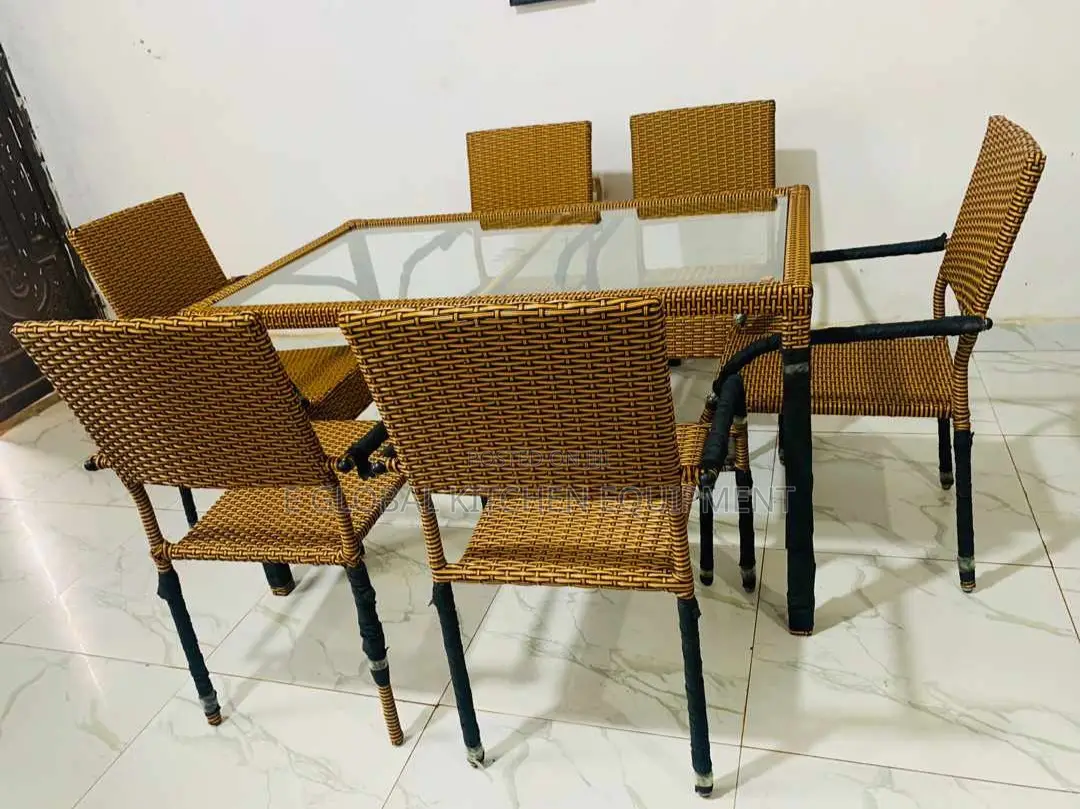 6 Set of Chairs With Table