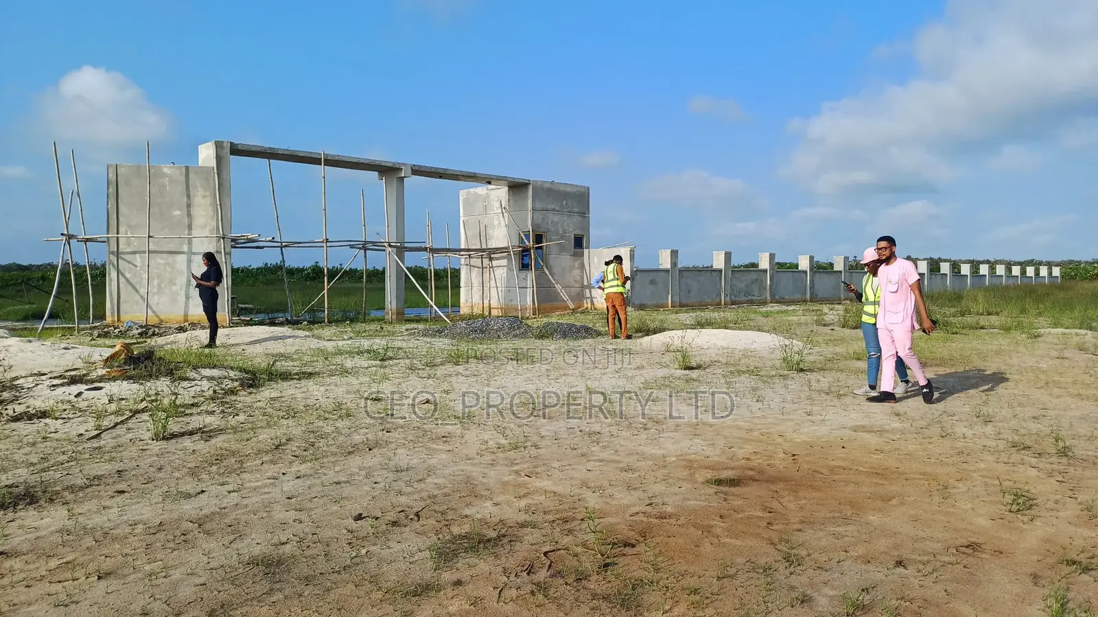 Lagos/ Calabar Coastal Road , Hot Cake Location in Lagos