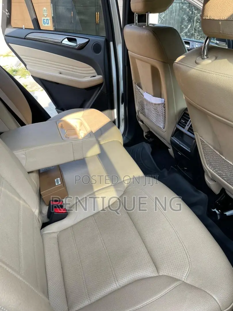 Benz Gle 450 2022 Available for Rent