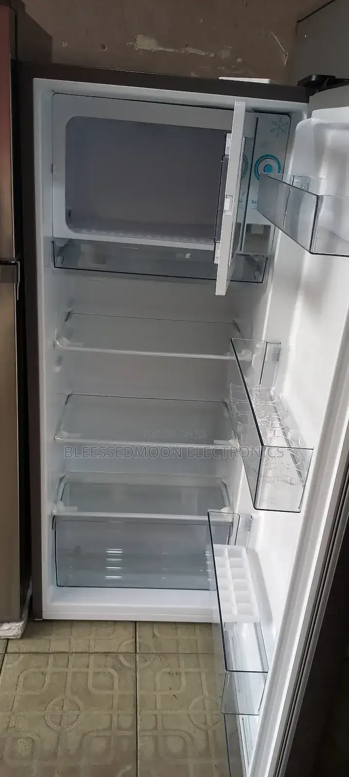 Hisense Expert Inverter Standing Fridge Solar Mate/Gen Mate