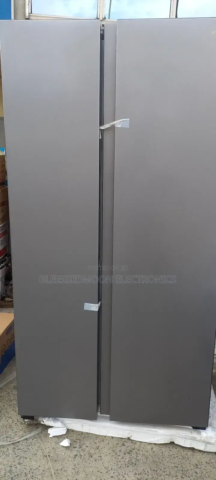 Hisense Side by Side 600L No Dispenser
