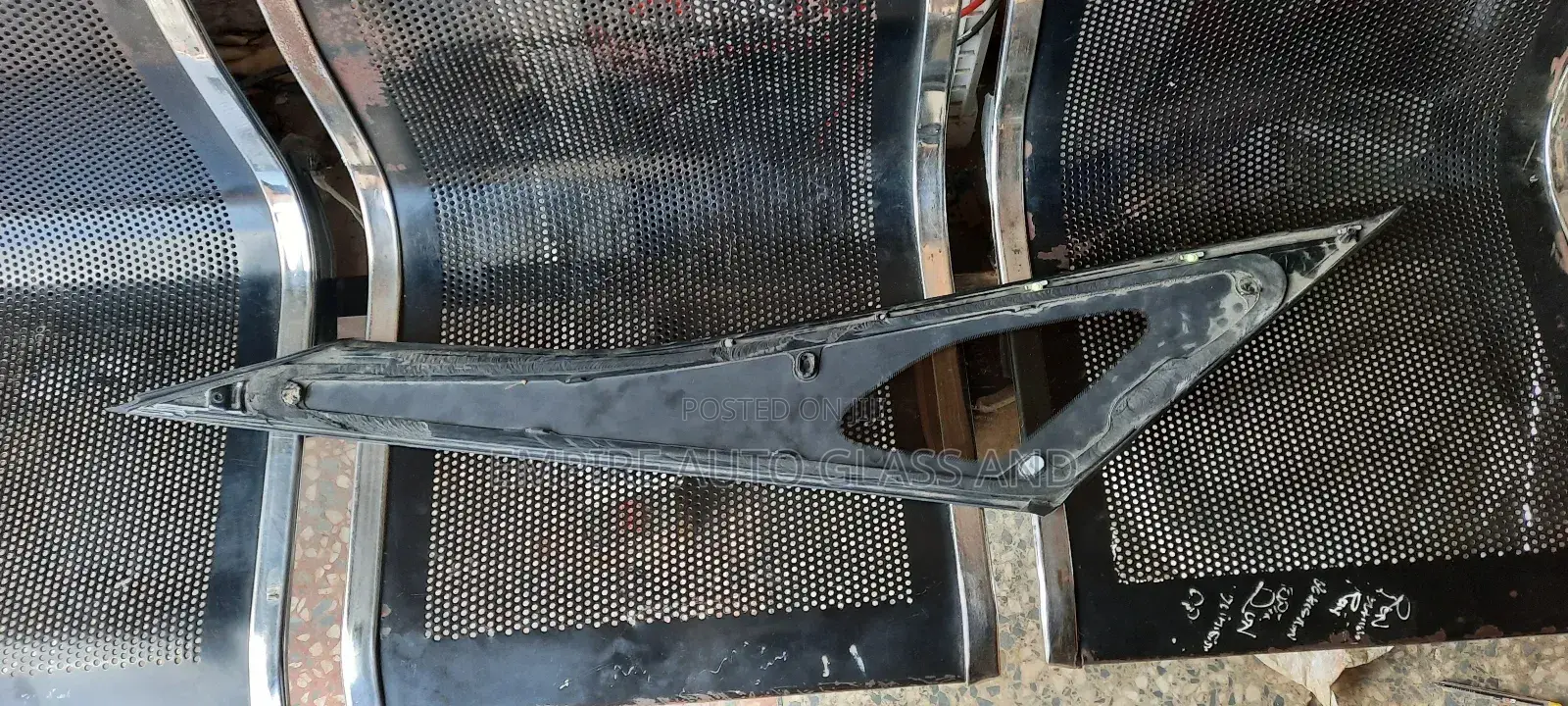Vent Glass for Rx350 2018 Model Available Now