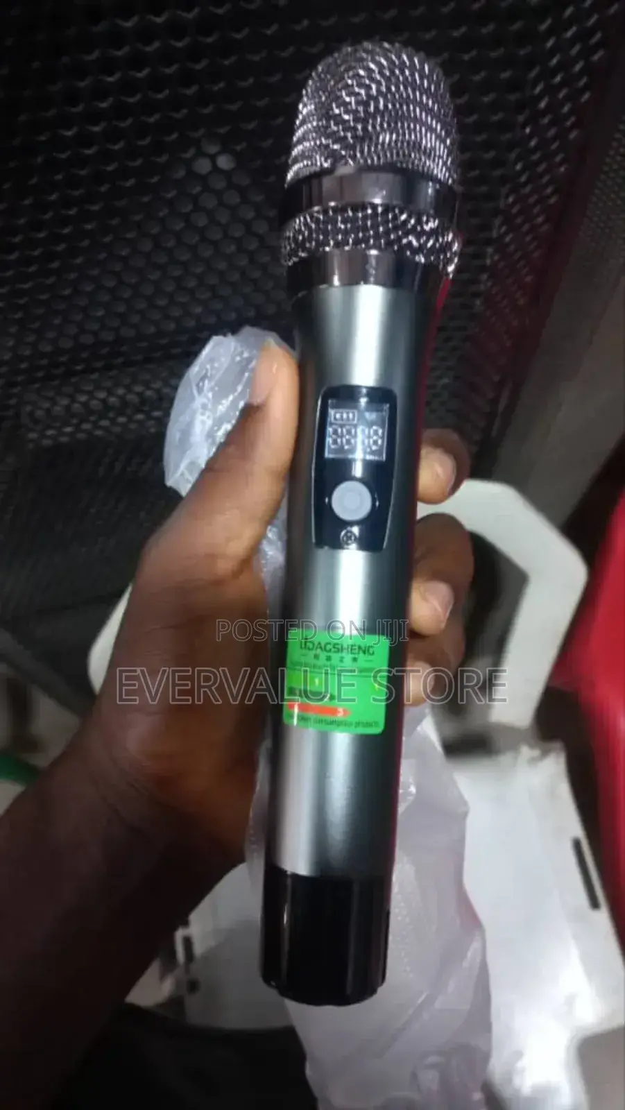 Temeisheng Professional UHF Wireless Microphone