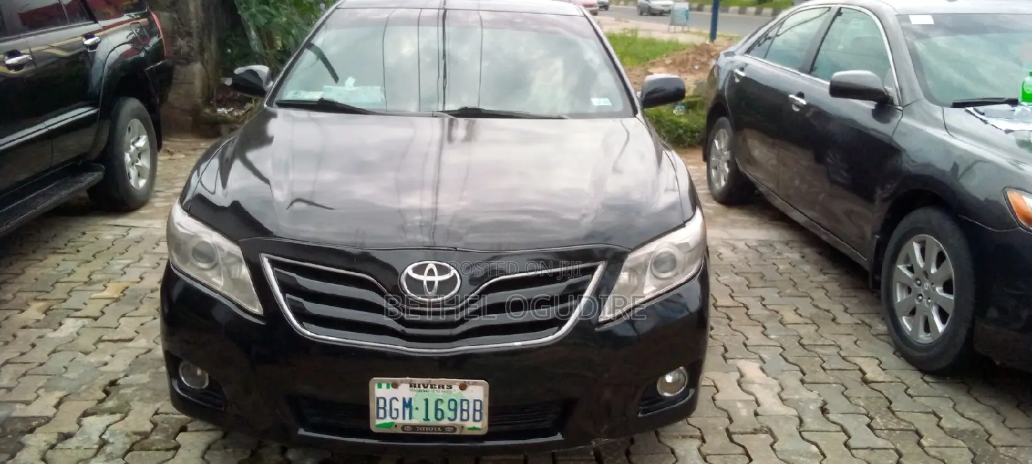 Toyota Camry 2010 Black