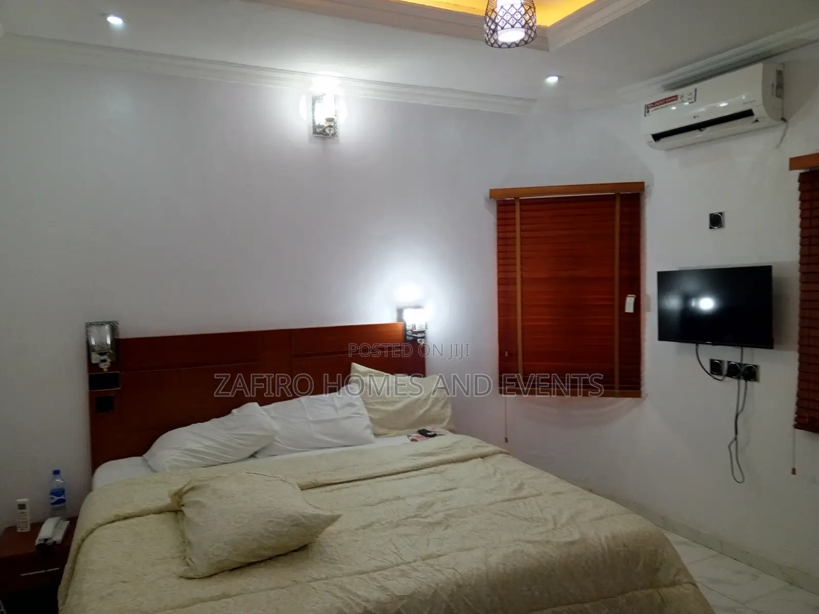 Beautiful 2 Bedroom Furnished Aparments in Oluyole Estate