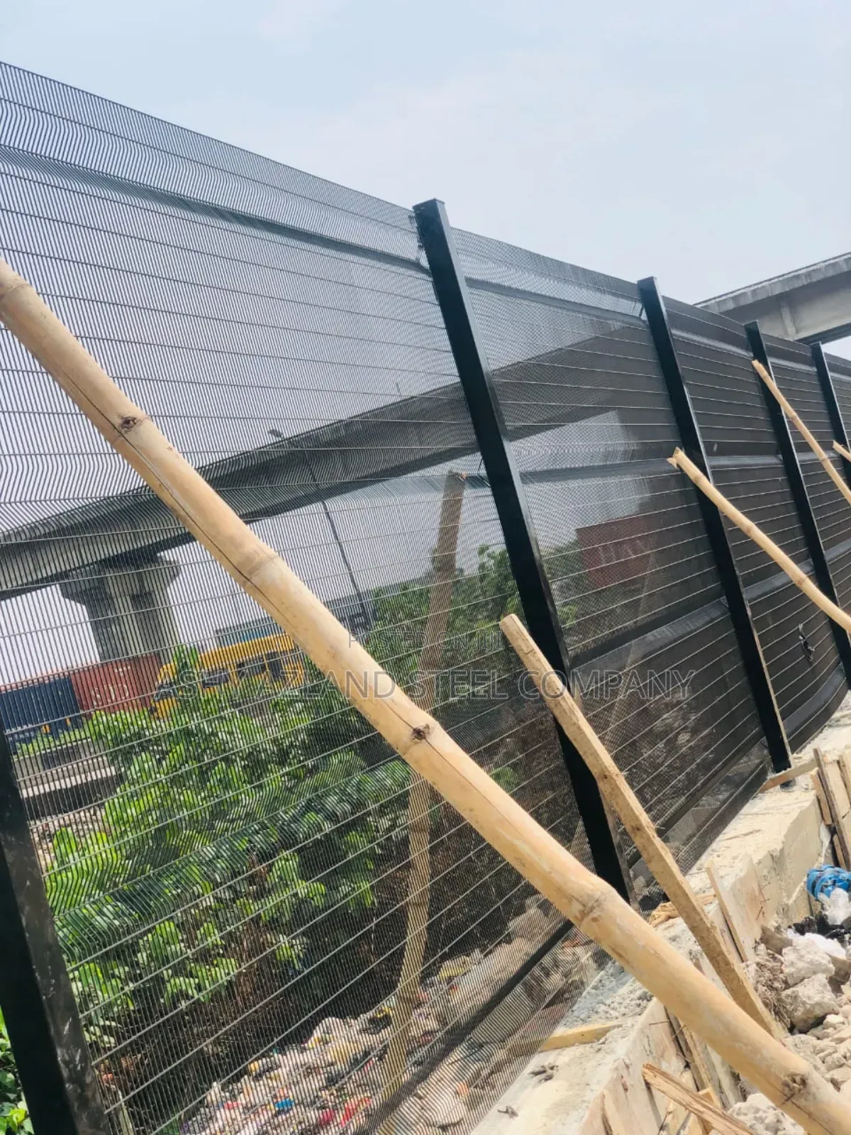 Finger Free Panel Mesh Wire 2.4"X2.7mtrs