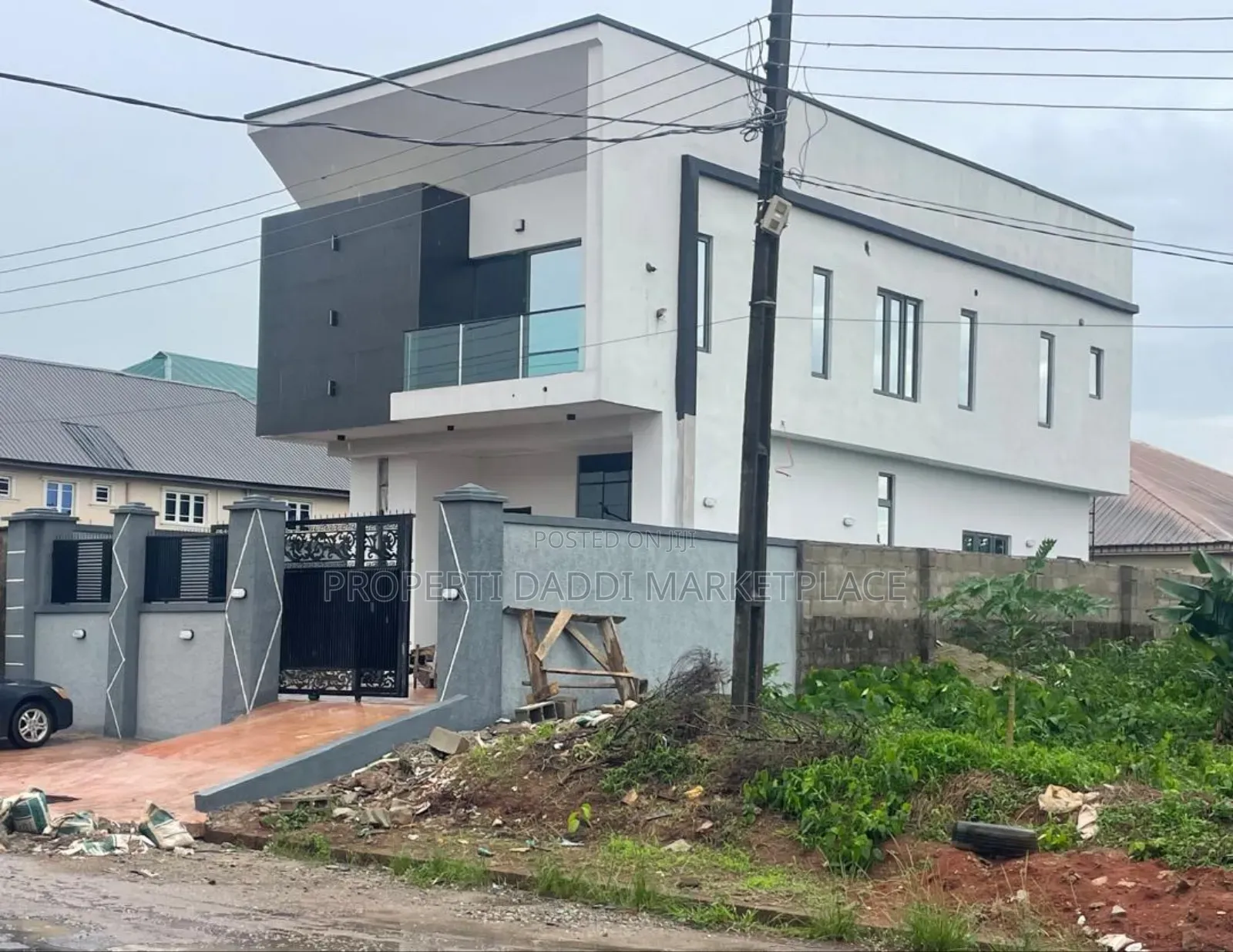 4bdrm Duplex in Diamond Estate, Ipaja / Ipaja for sale