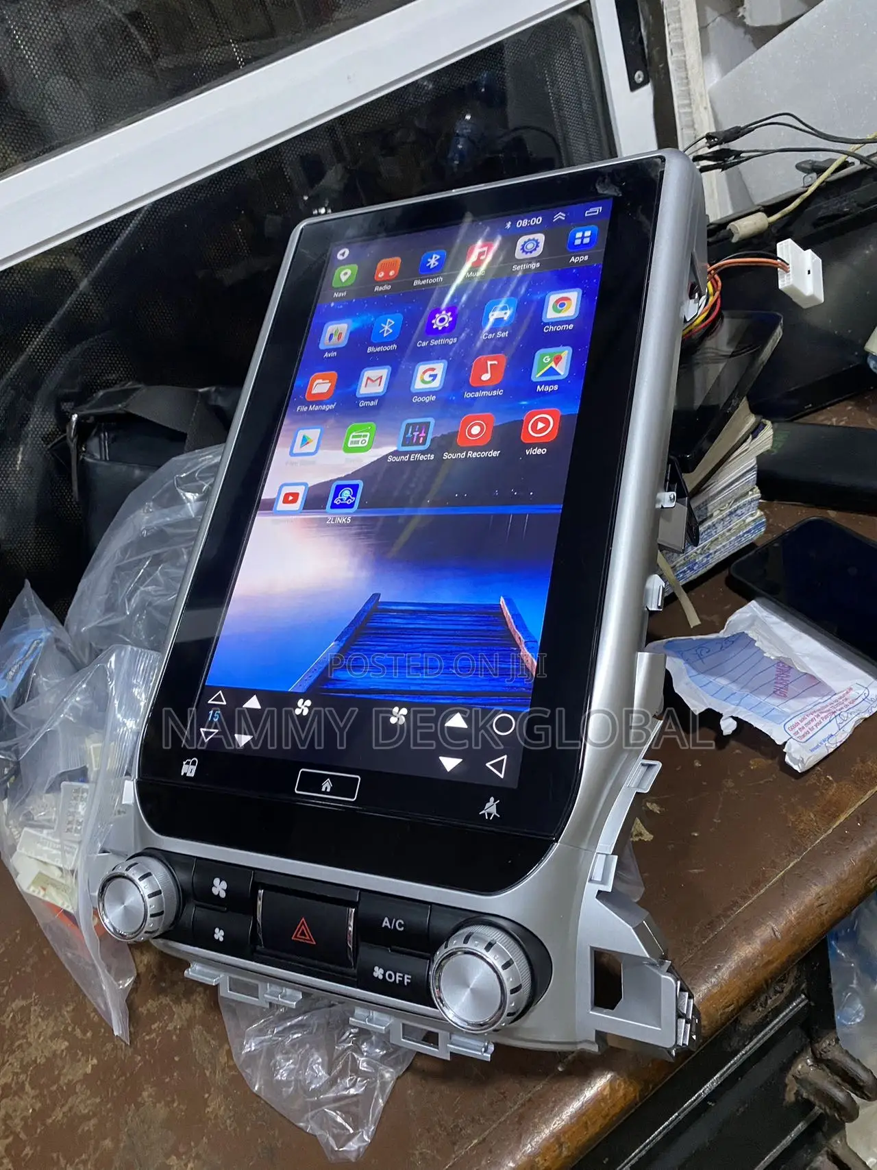 Toyota Landcruiser 2020 Tesla Screen
