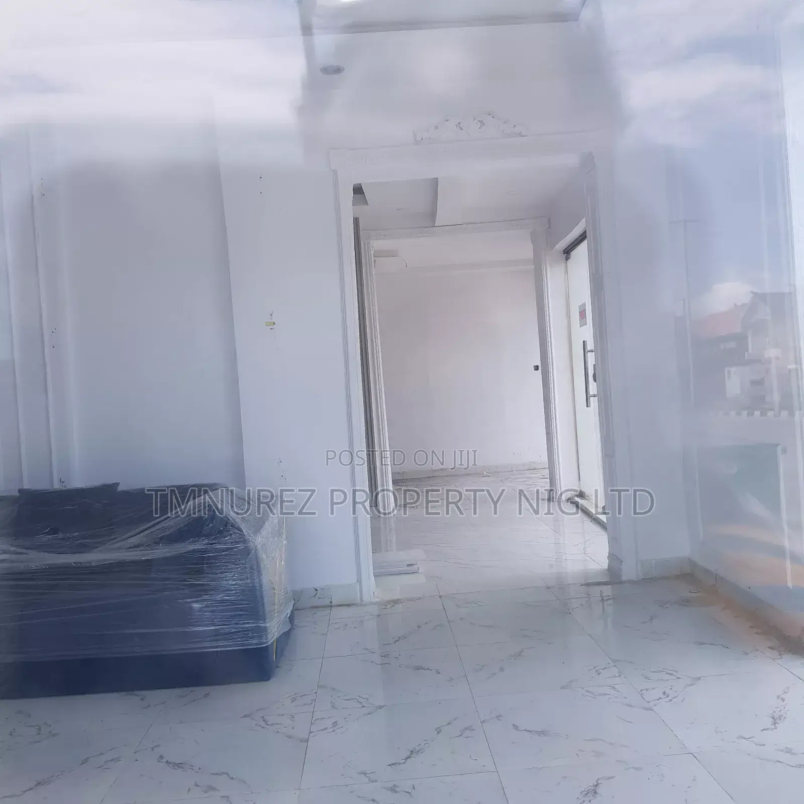 Shop for Rent in a Good Location