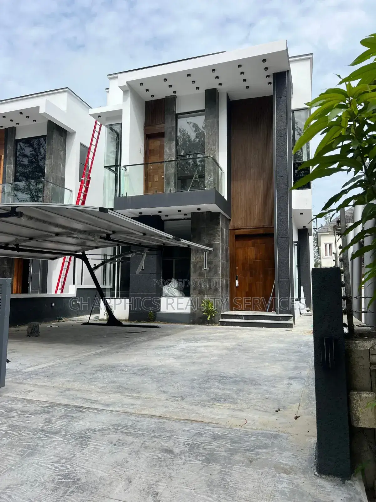 5bdrm Duplex in Lekki for sale