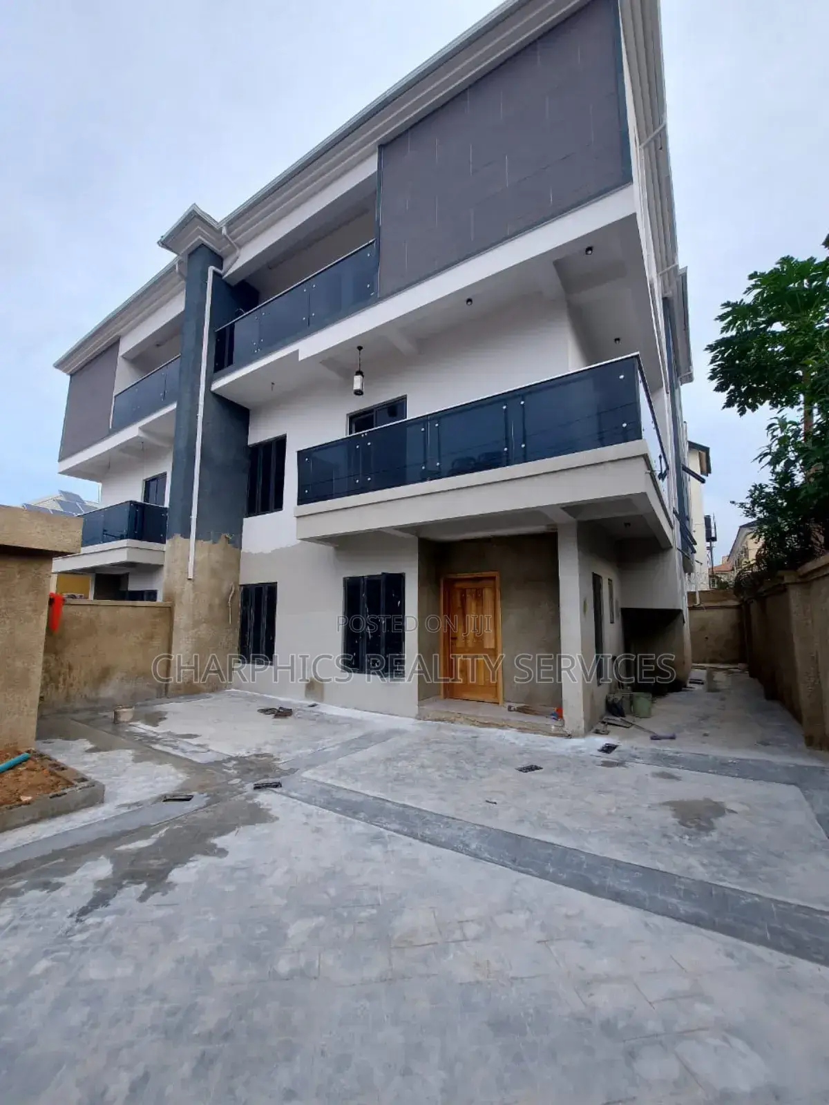 5bdrm Duplex in Magodo for sale