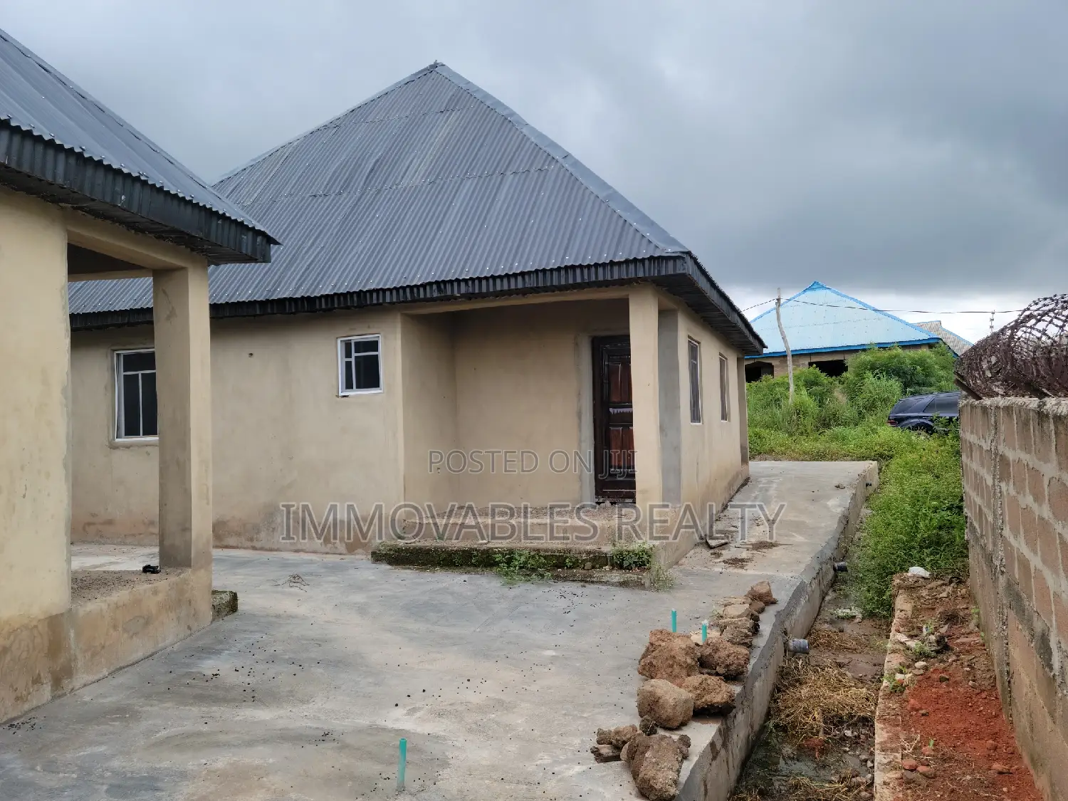 2bdrm Block of Flats in Immovables Realty, Abeokuta North for sale