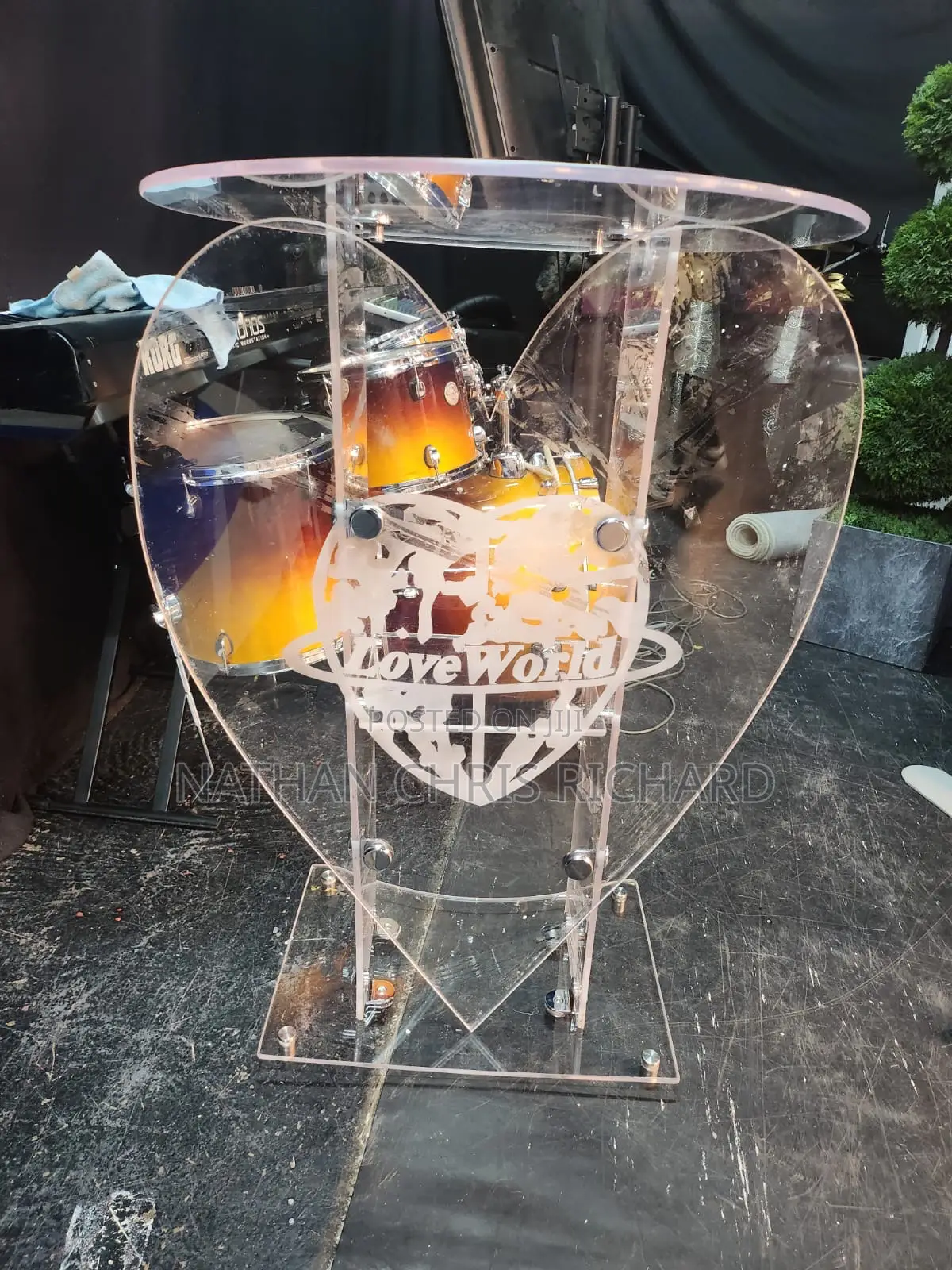 Best Preaching Acrylic Love World Pulpit