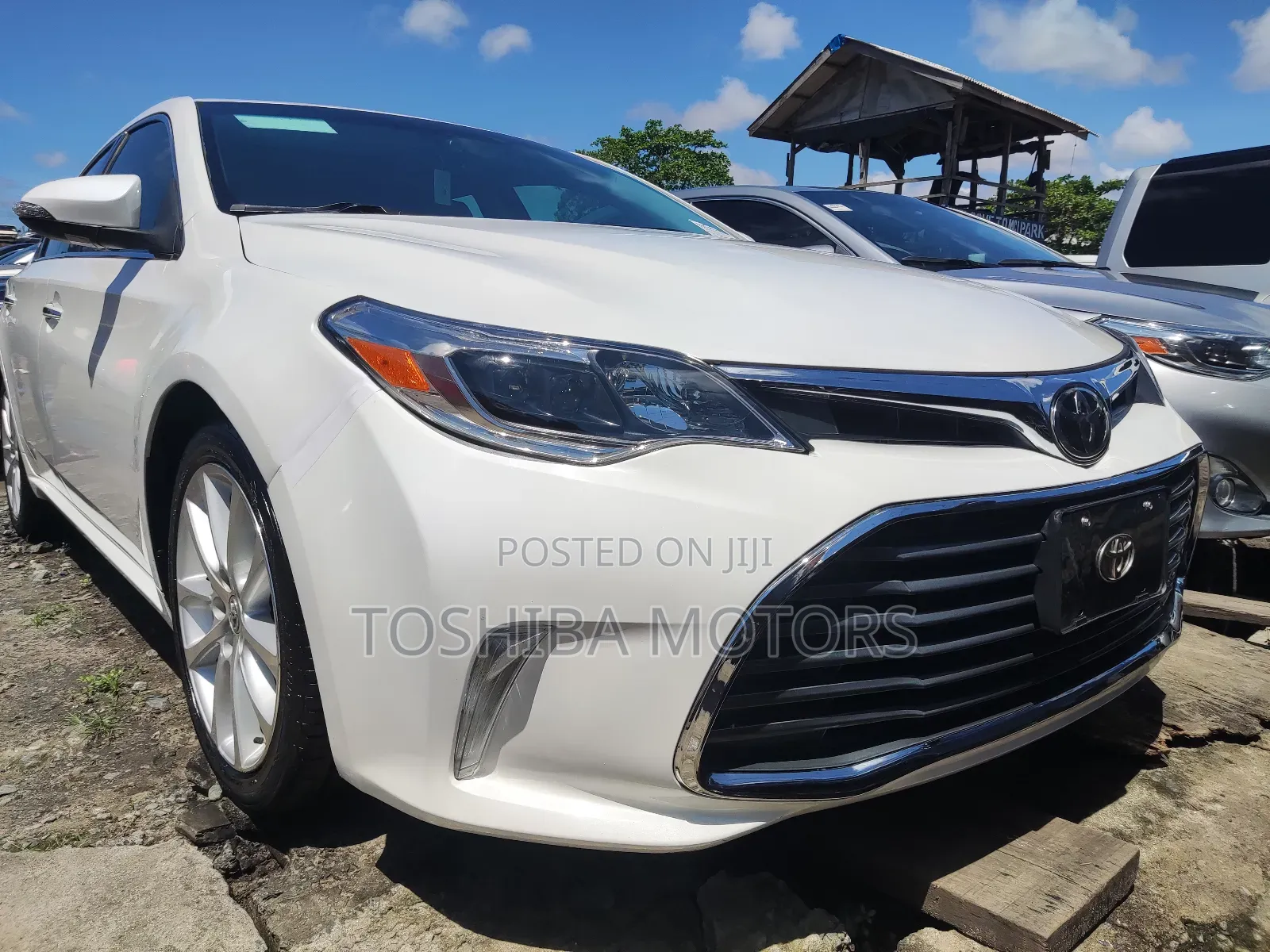 Toyota Avalon 2014 White