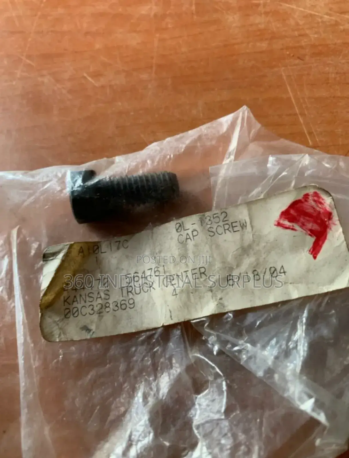 CATERPILLAR Cap Screw 0l-1352