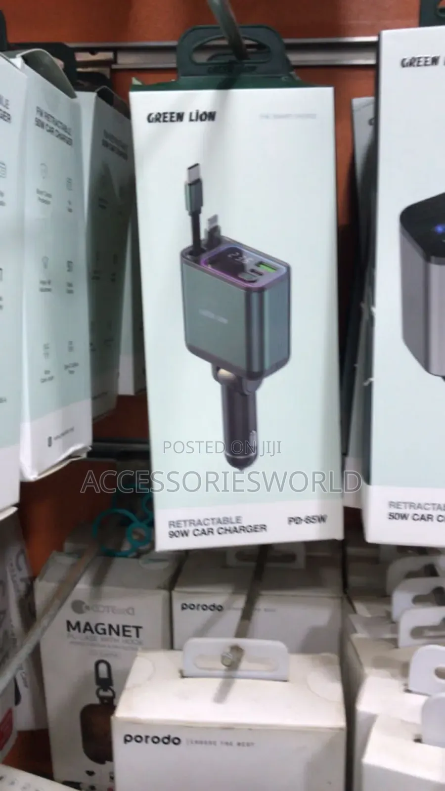 Green Lion Retractable 90W Car Charger PD-
65w
-Lightning