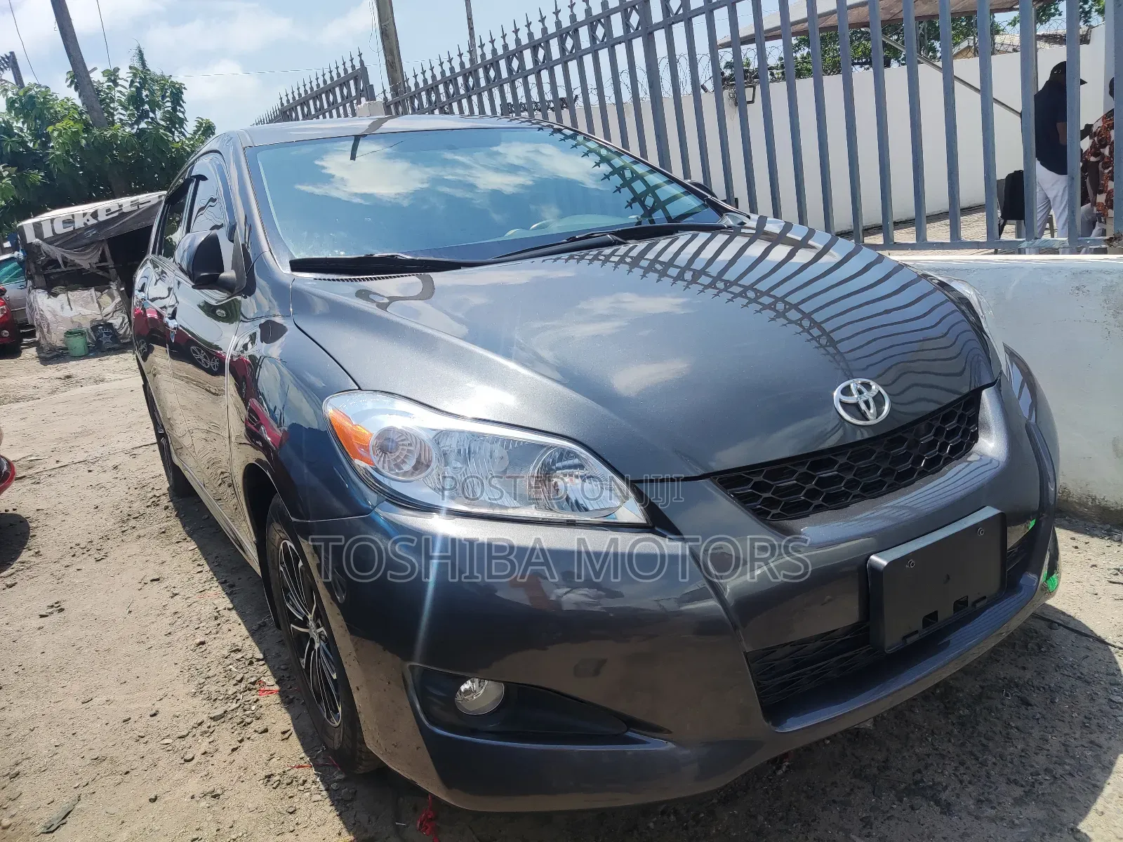 Toyota Matrix 2010 Gray