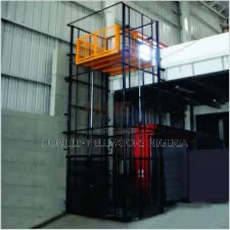 Hydraulic Covered Goods Lift