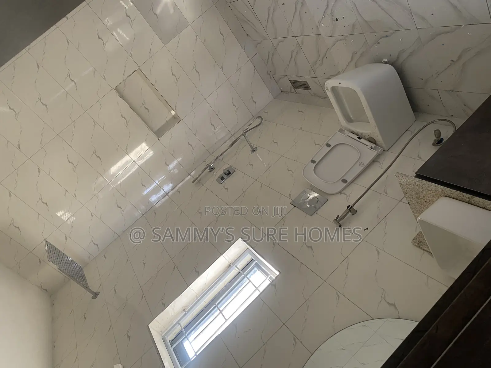3bdrm Bungalow in Queens Estate, Gwarinpa for sale