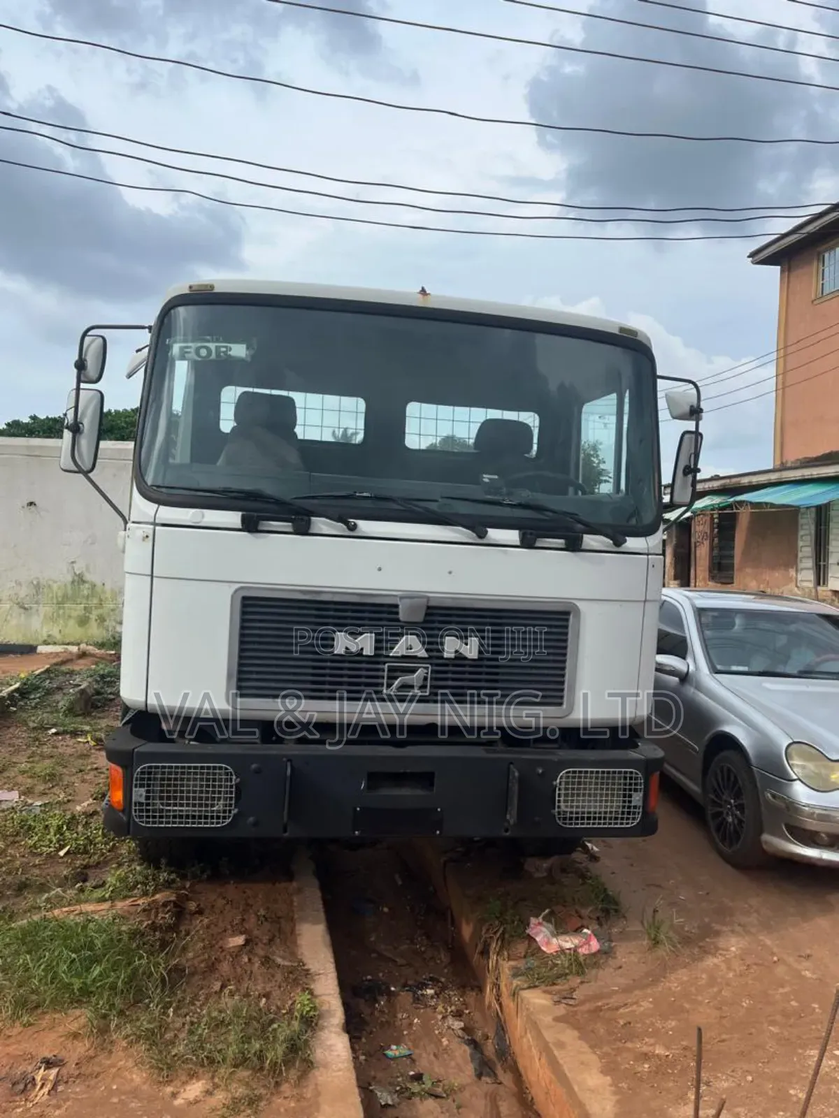 Man Volks 6 Tyres Tipper Truck 18.232 - Foreign Use