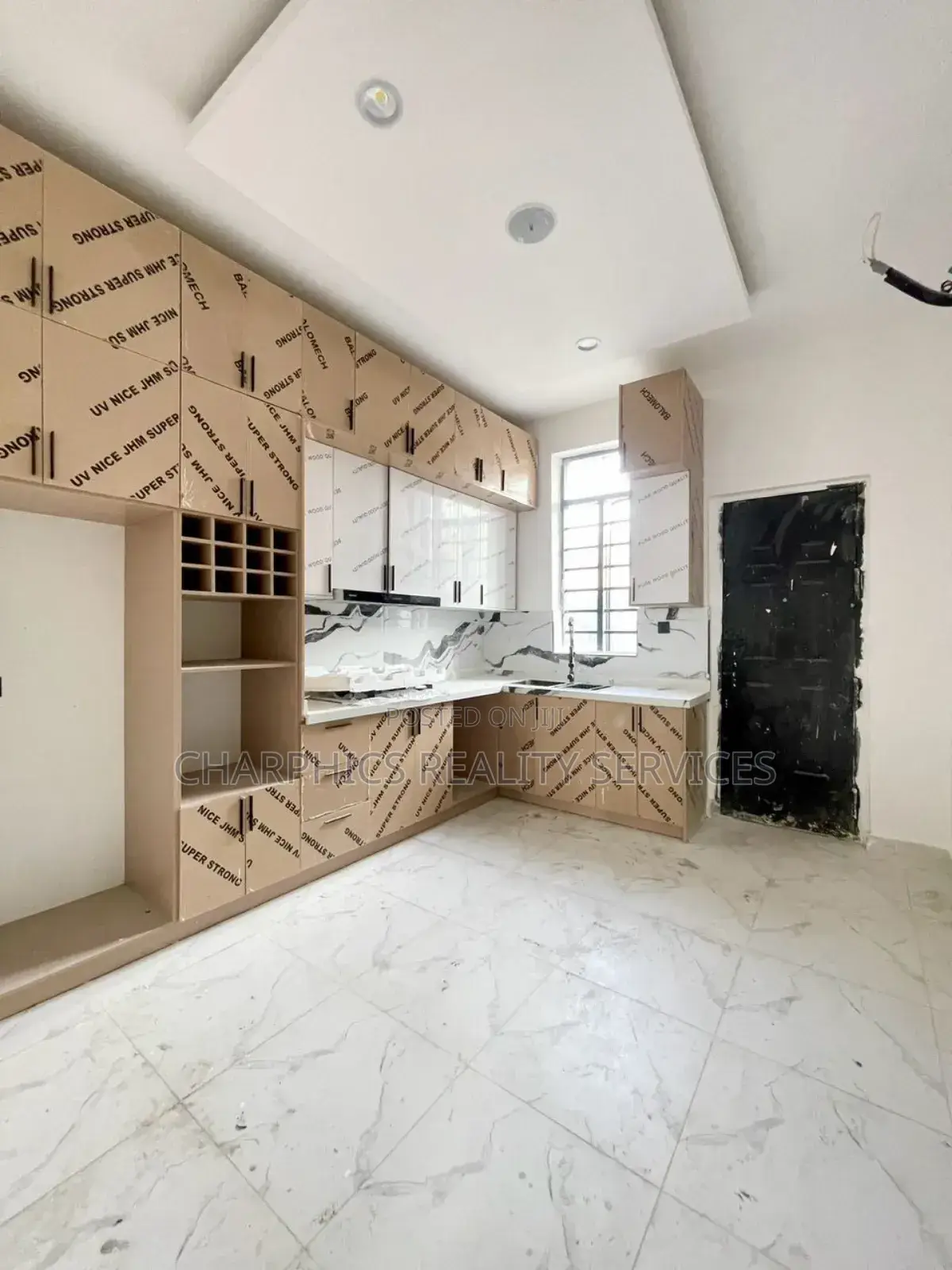 4bdrm Duplex in Lekki Phase 1 for sale