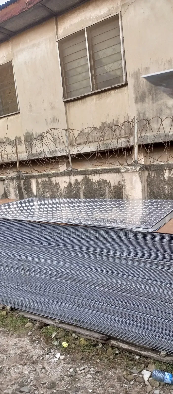 Galvanized Checkers Plat 4ft Hight X 8ft Length X3mmthicknes