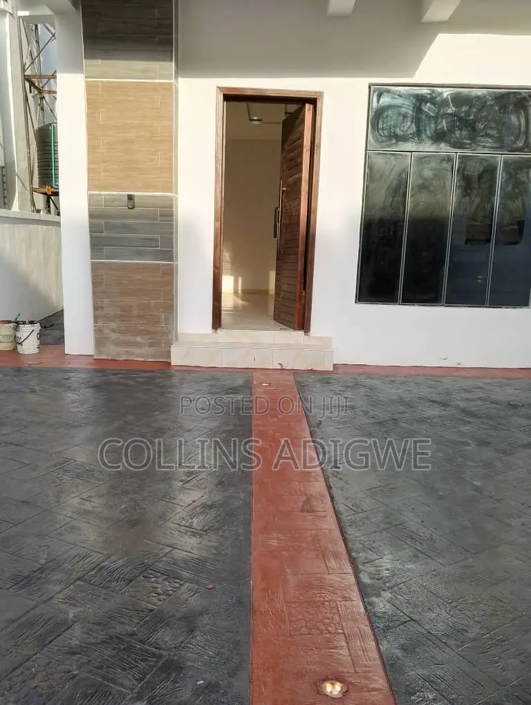 4bdrm Duplex in Ikota Villa Lekki for sale