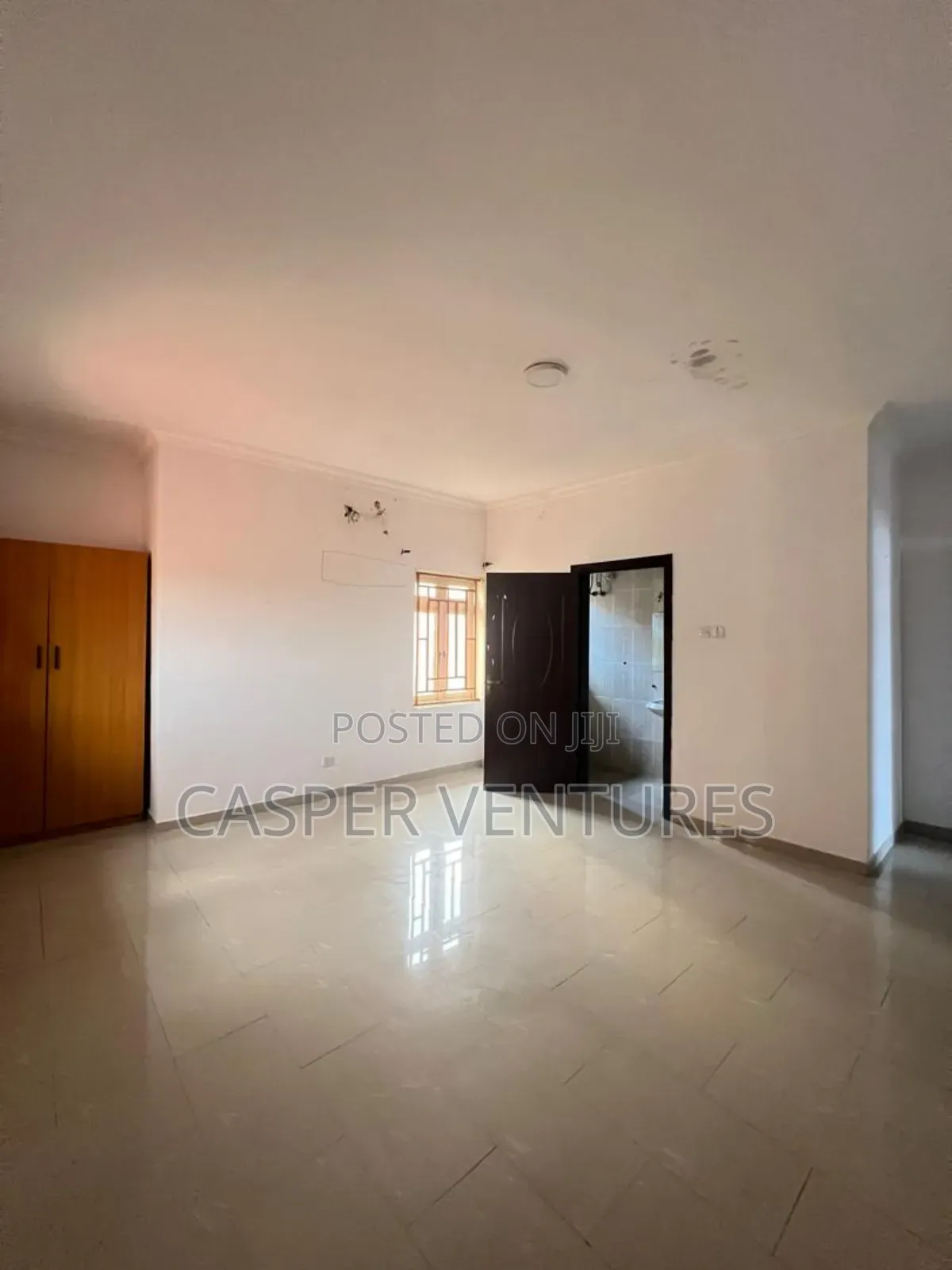 1bdrm Apartment in Admiralty Way, Lekki Phase 1 for rent