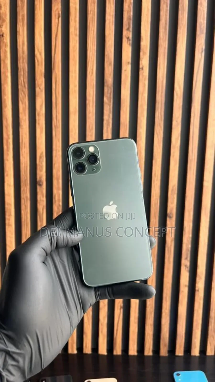 New Apple iPhone 11 64 GB Gray