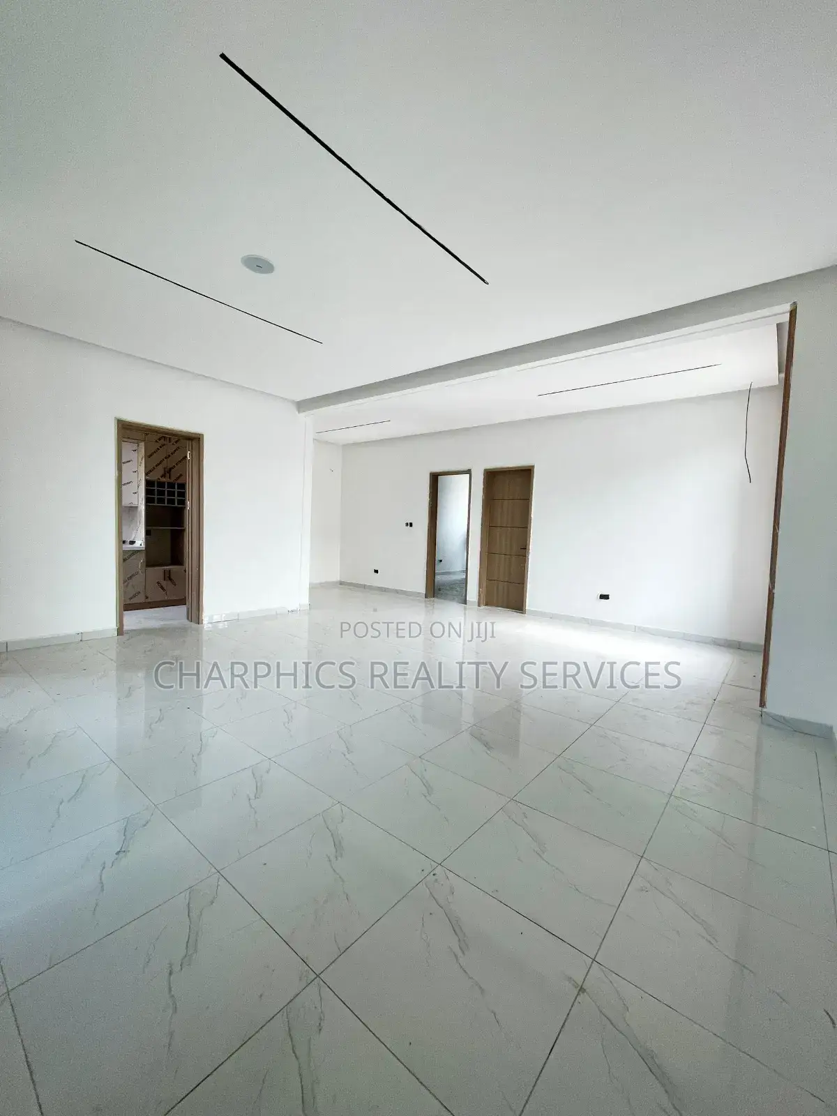 2bdrm Apartment in Lekki Phase 1 for sale