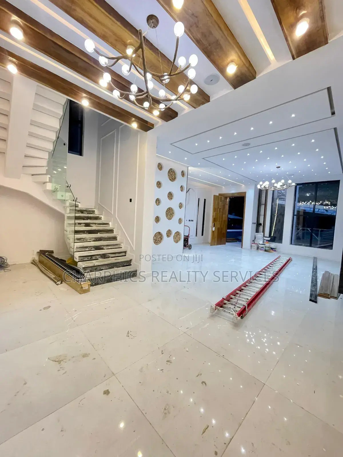 5bdrm Duplex in Lekki for sale