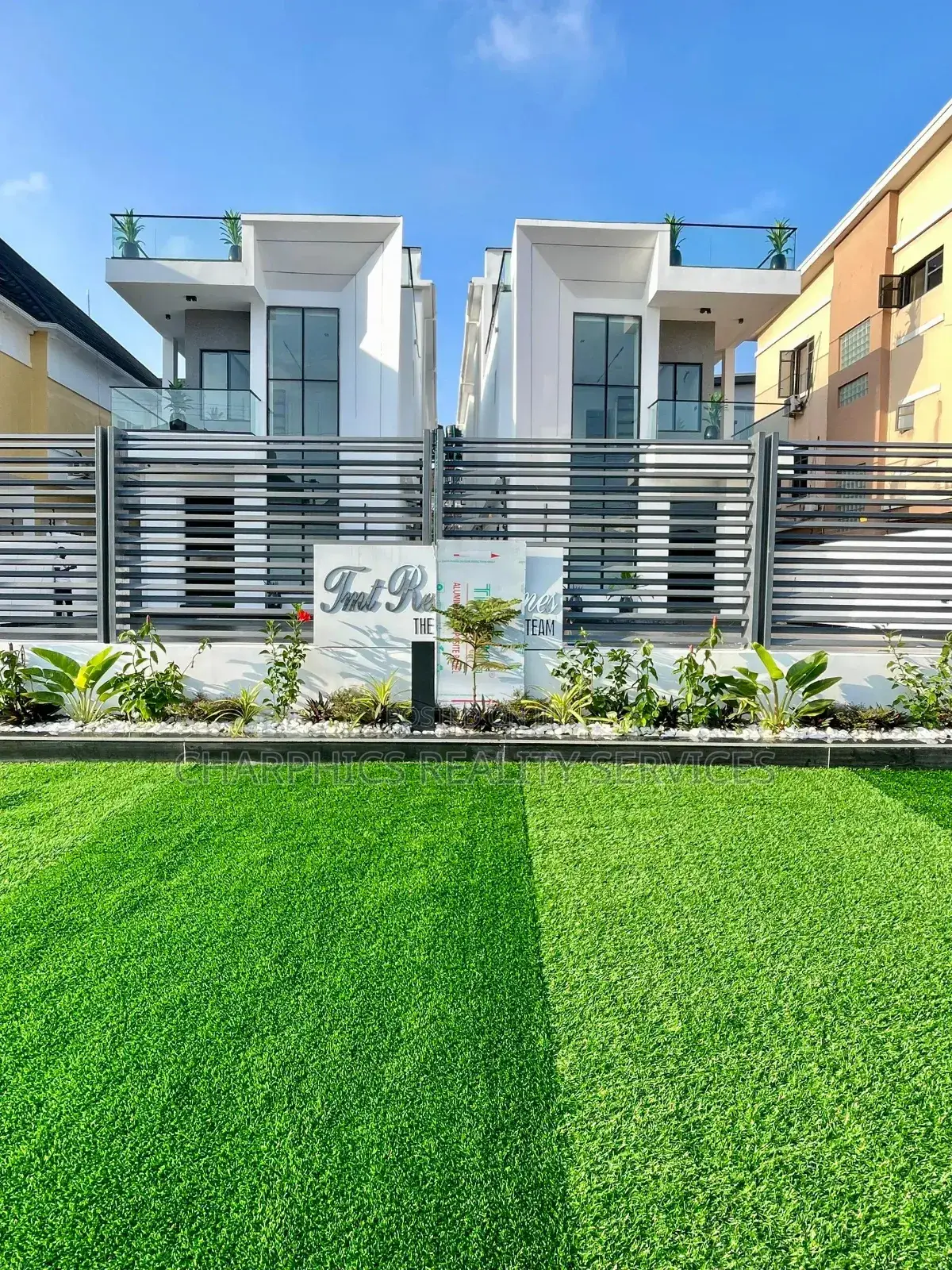 5bdrm Duplex in Lekki for sale