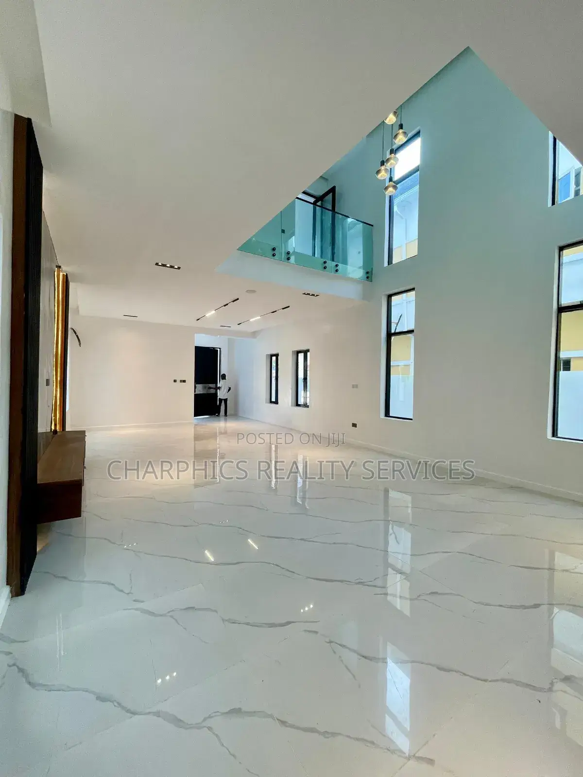 5bdrm Duplex in Lekki for sale