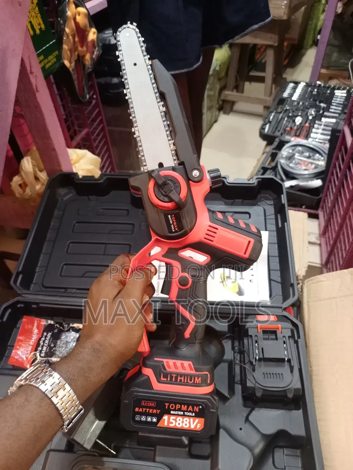Topman 8 Inches Cordless Chainsaw